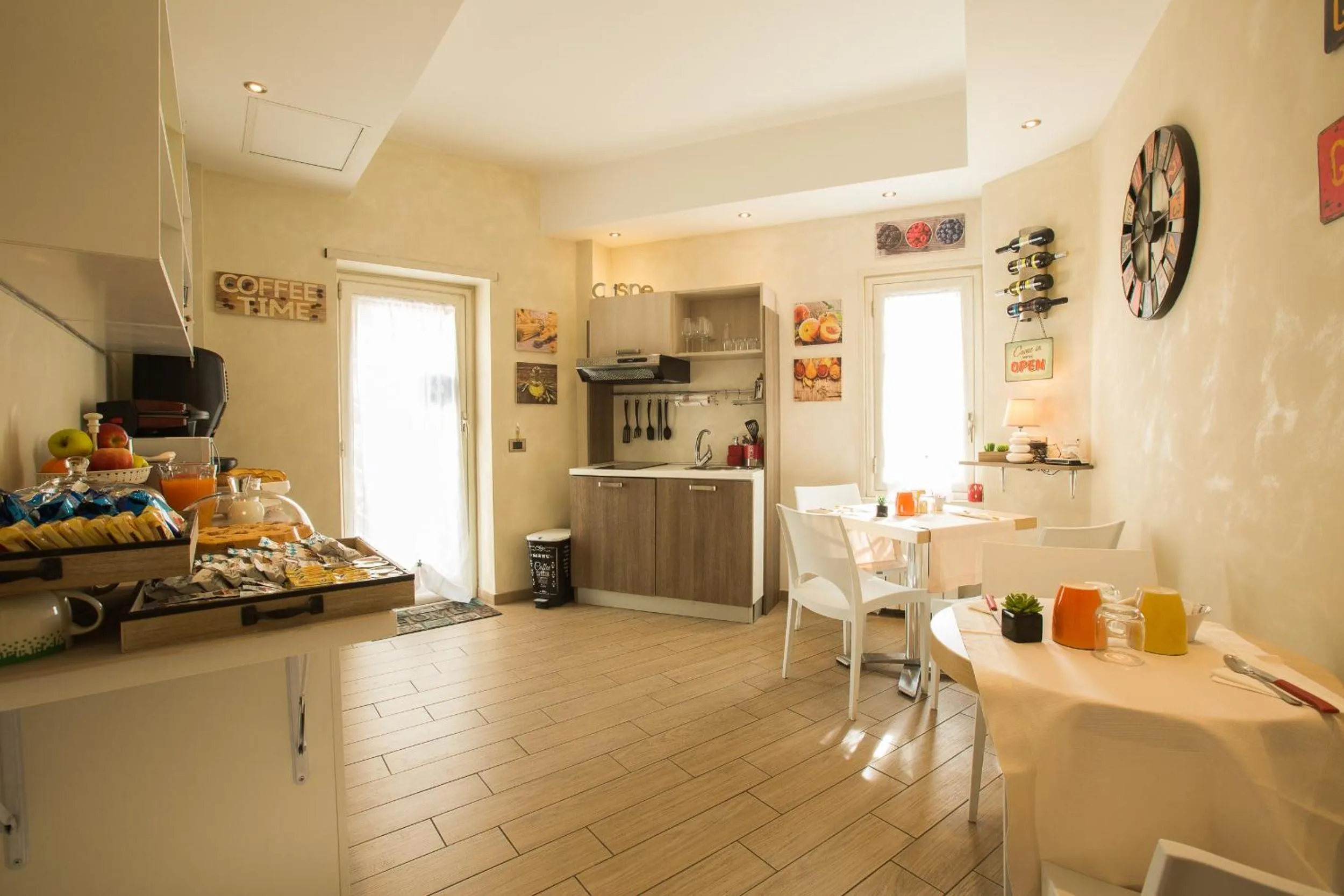 Communal kitchen in Relais Tiburtina