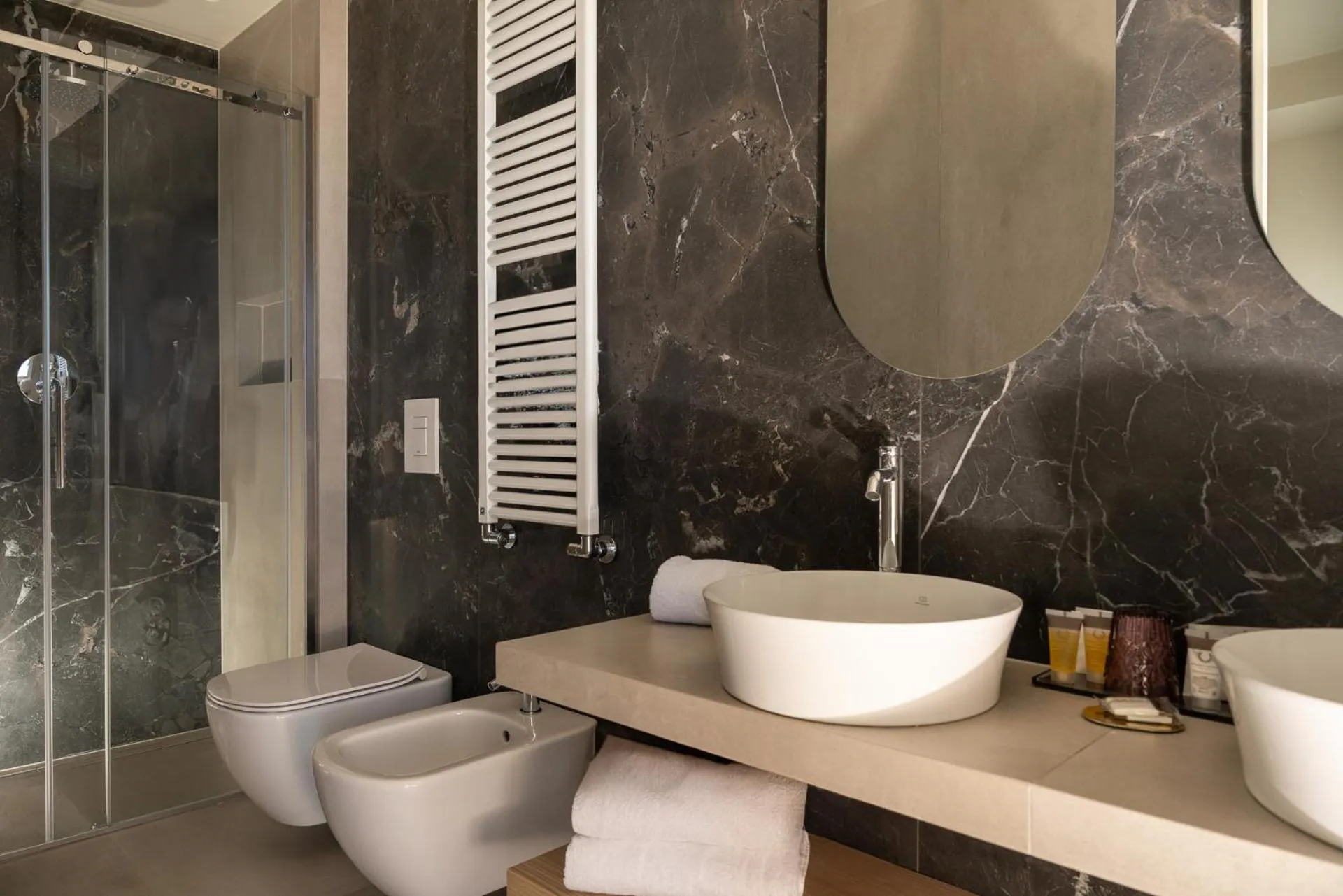 Bathroom in Hotel Ambasciatori