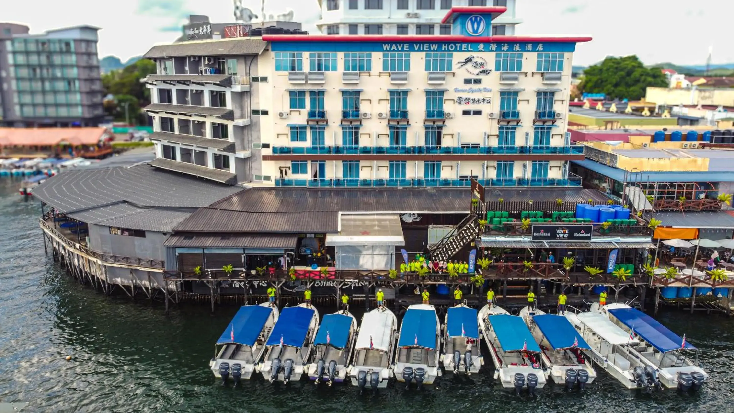 Property building in Wave View Hotel Property building in Wave View Hotel