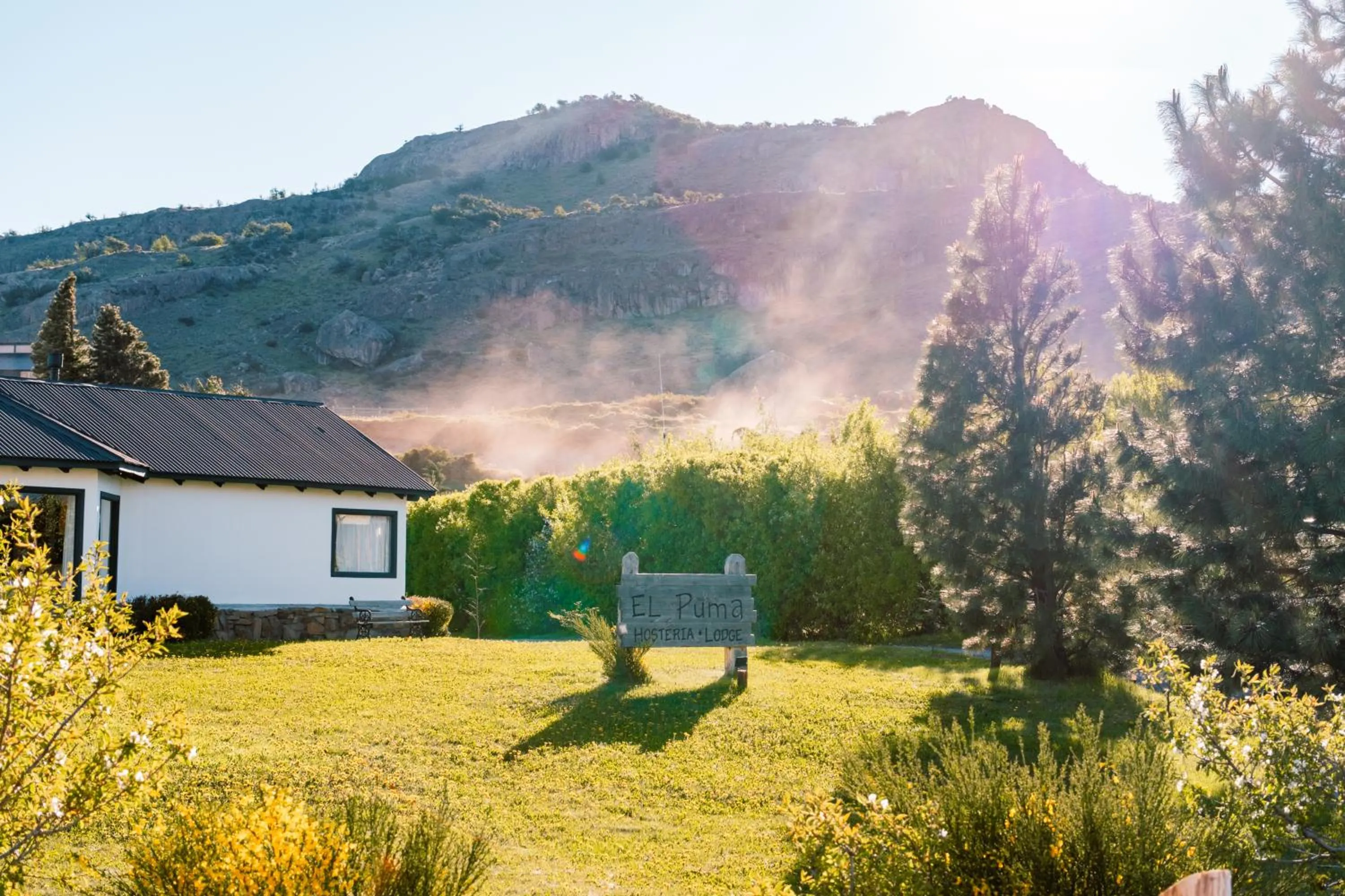 Property building in Hosteria El Puma