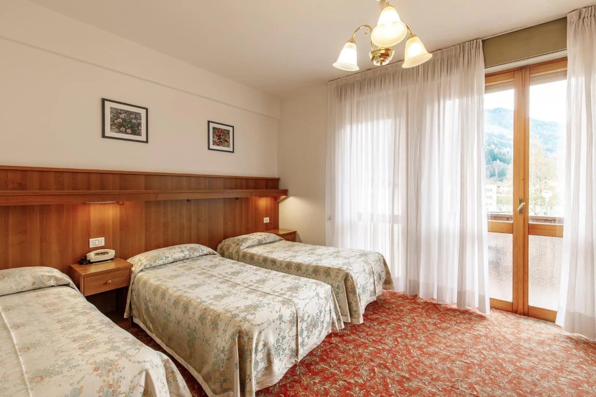 Bed in Albergo Belvedere