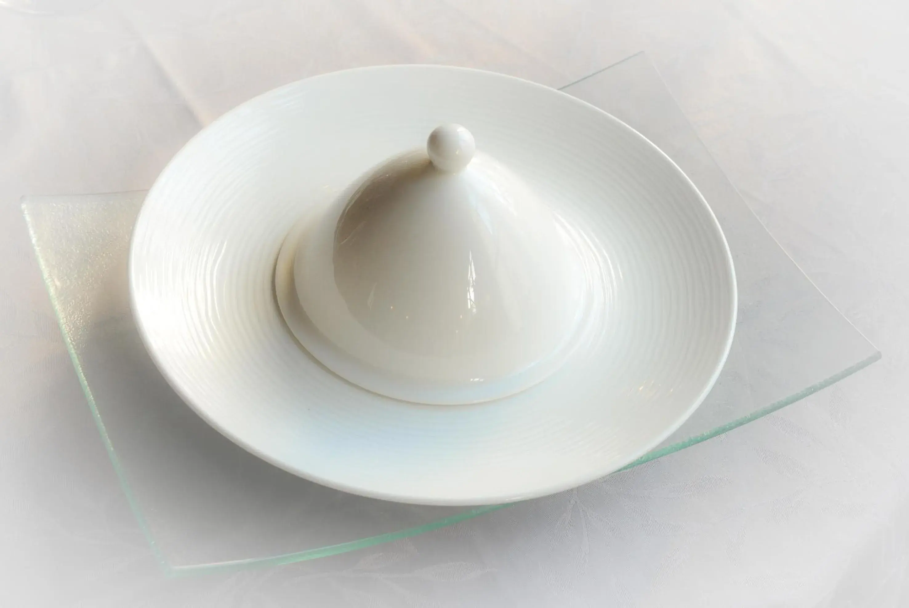 Logis Hôtel et Restaurant du Dauphin Logis Hôtel et Restaurant du Dauphin