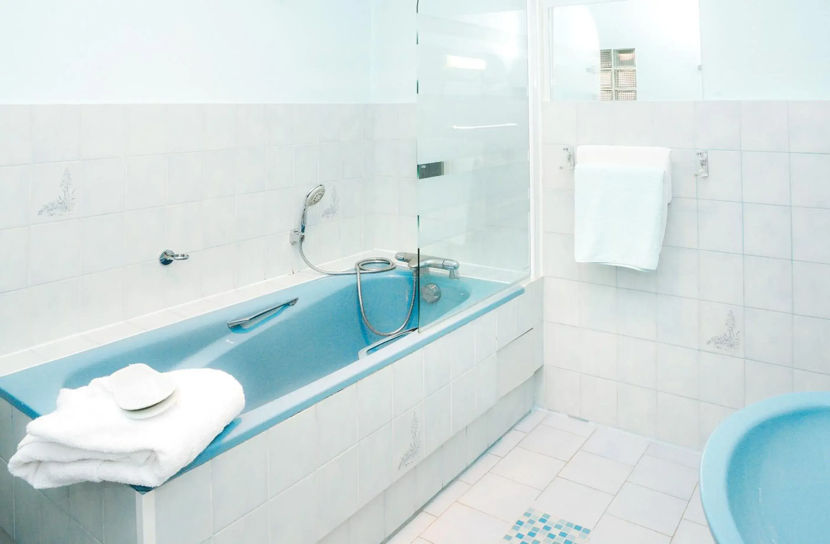 Logis Hôtel et Restaurant du Dauphin Logis Hôtel et Restaurant du Dauphin