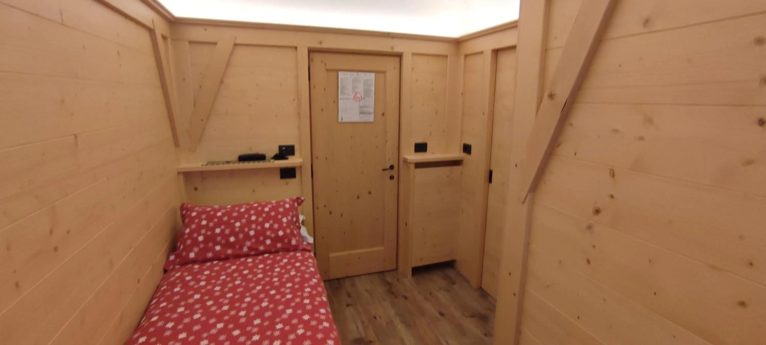 Photo of the whole room, Bed in Hotel Villa Gaia