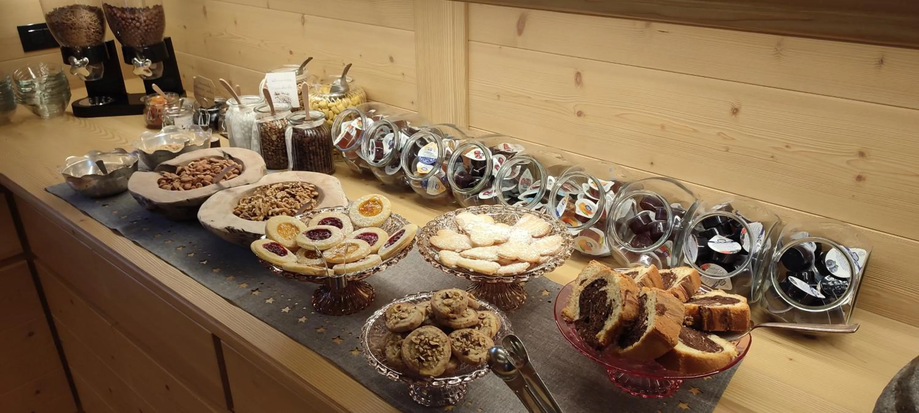 Breakfast in Hotel Villa Gaia