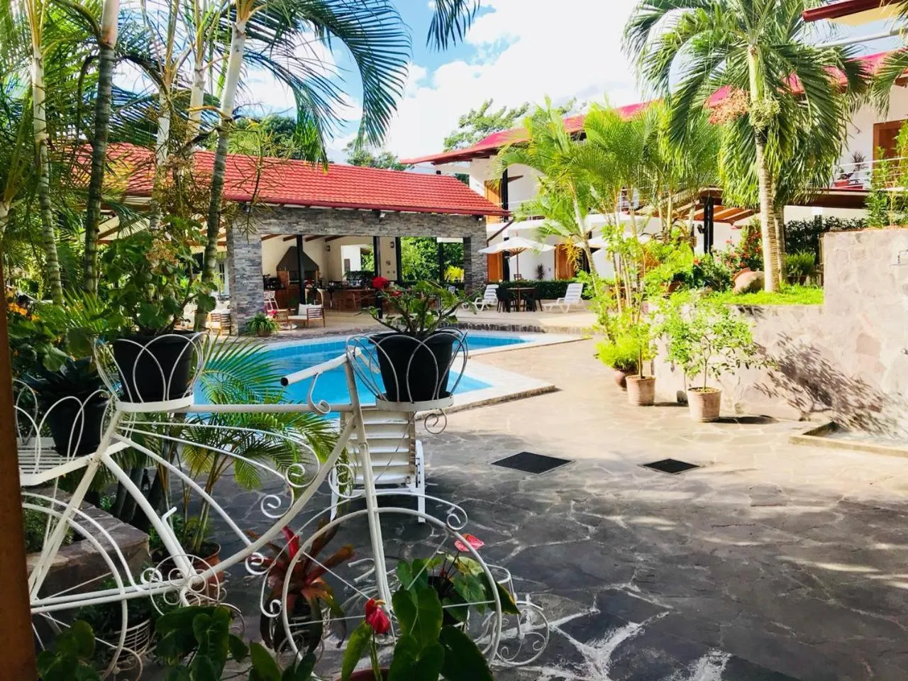 Swimming pool in Colina de Montalva Casa Hotel