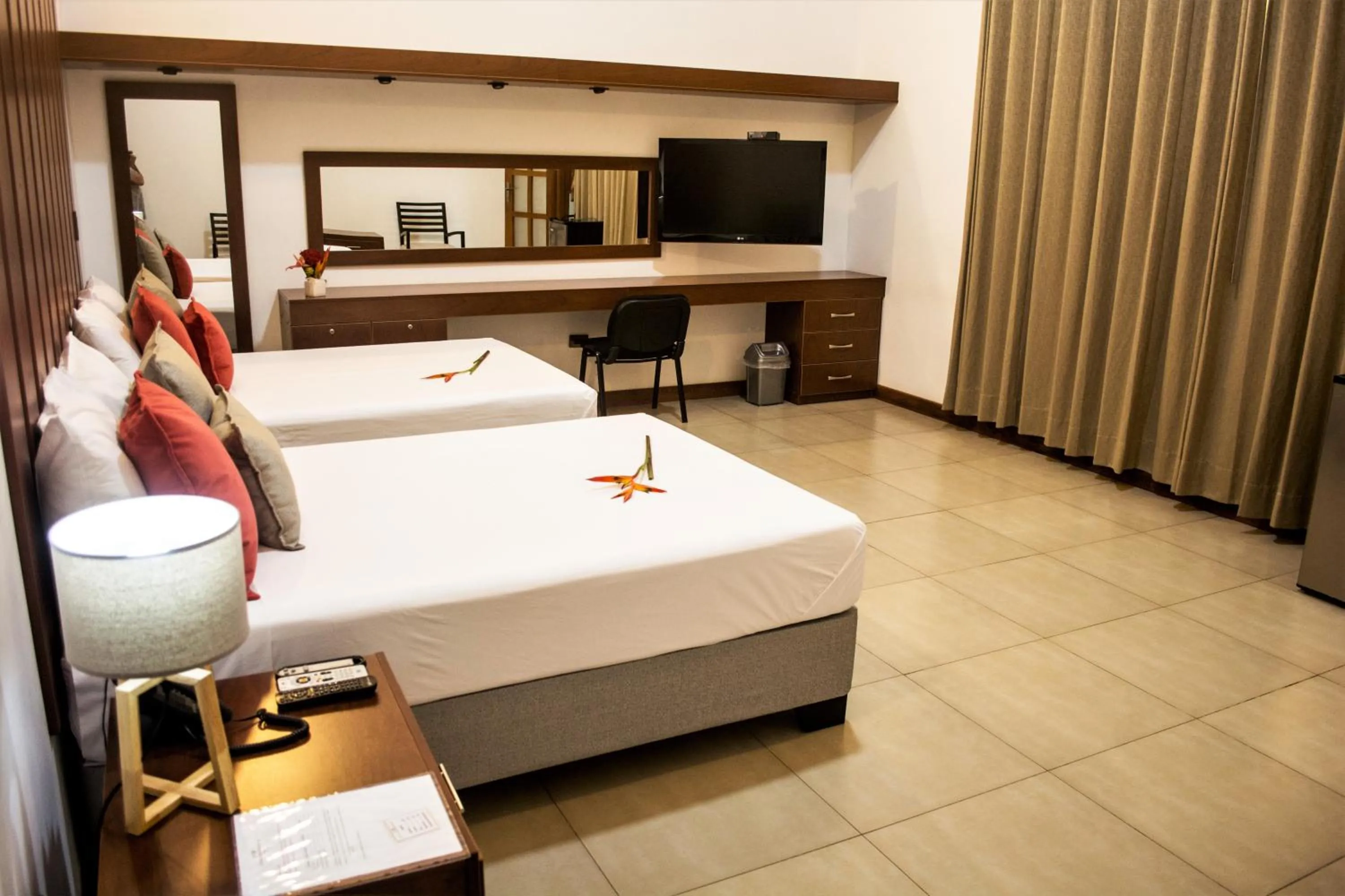 Photo of the whole room in Colina de Montalva Casa Hotel