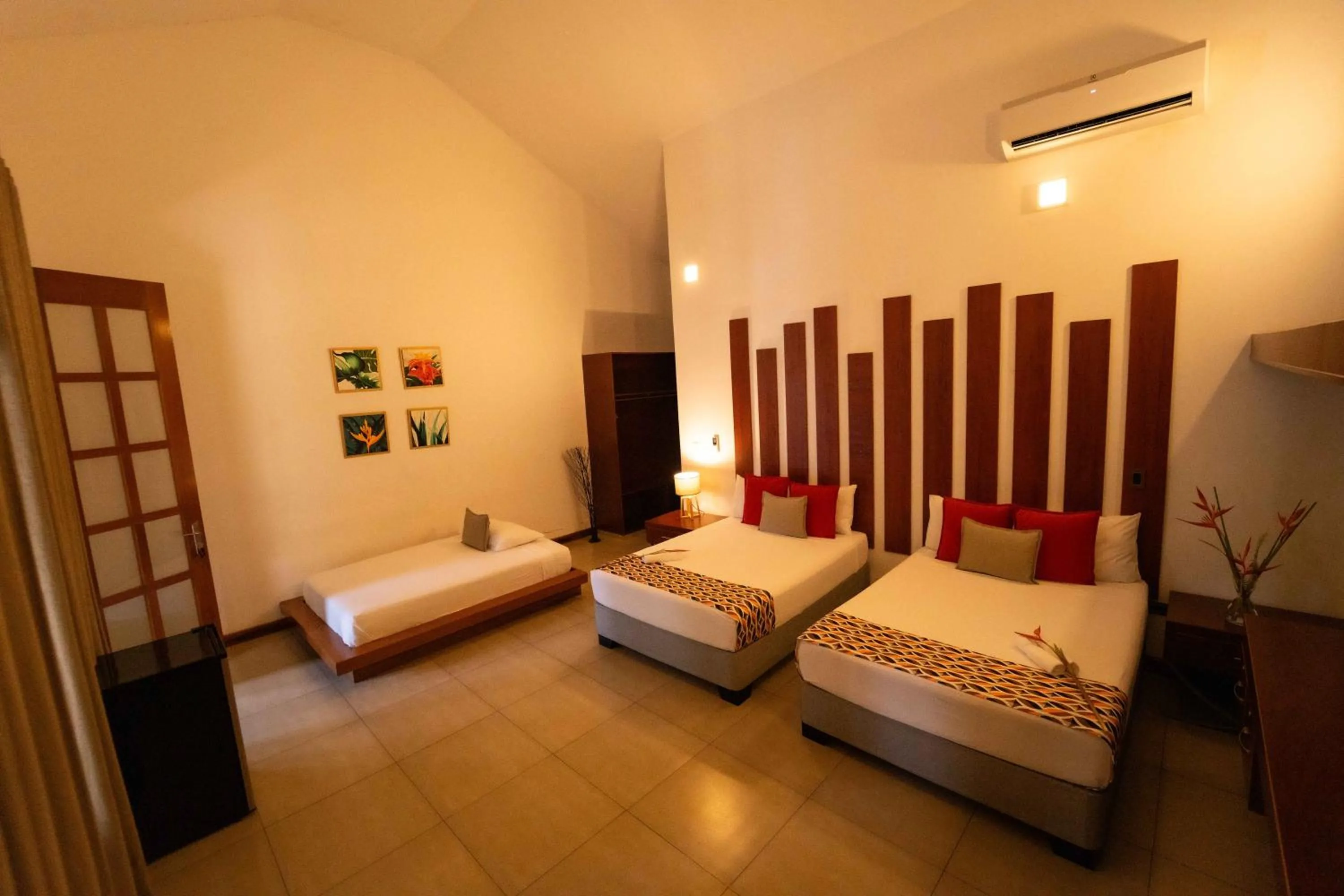 Bed in Colina de Montalva Casa Hotel