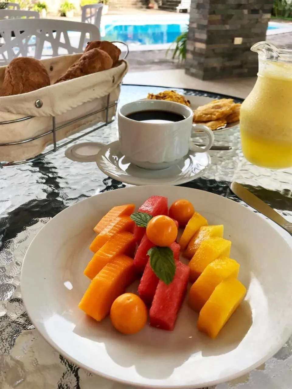 Food and drinks in Colina de Montalva Casa Hotel