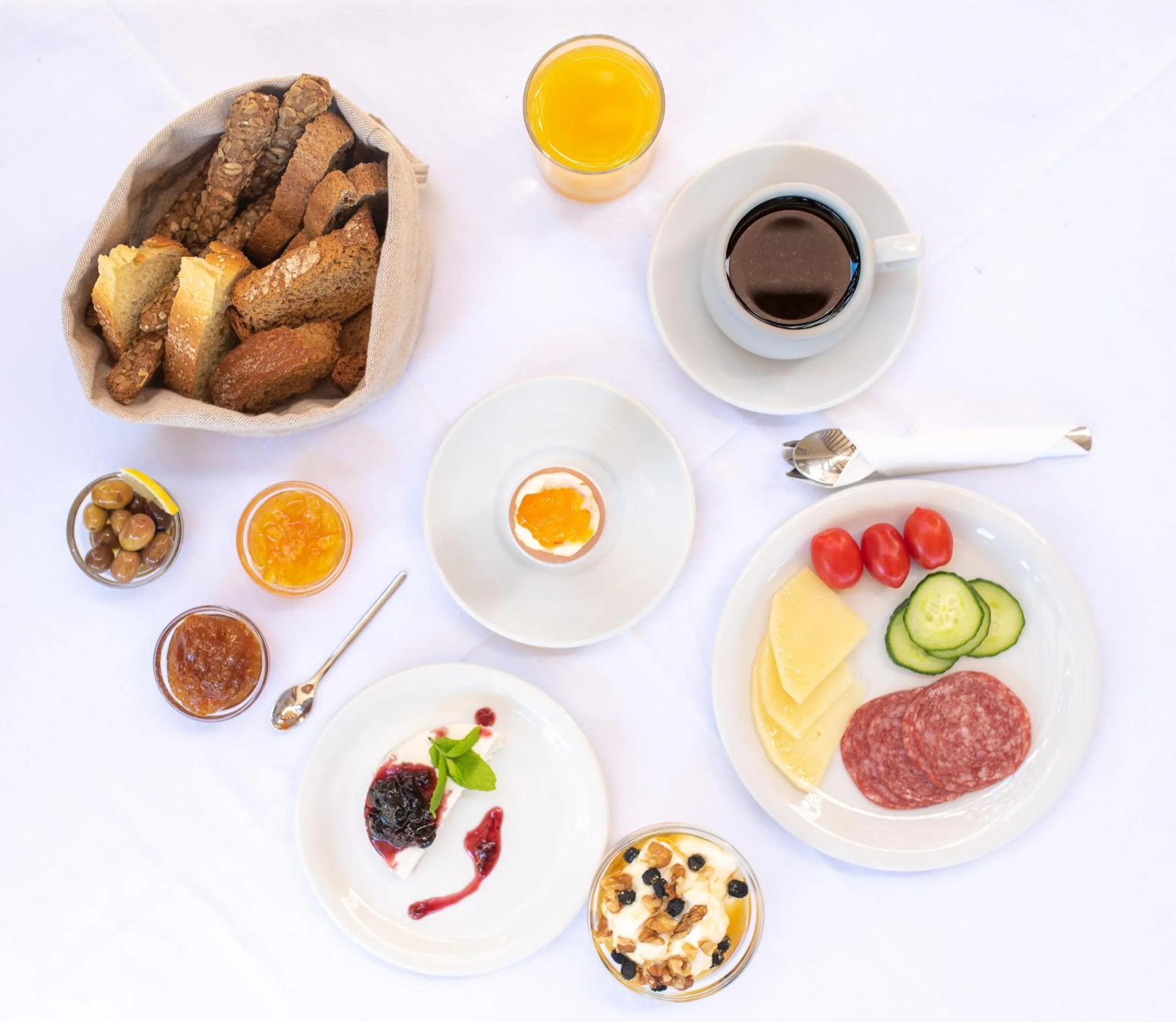 Food and drinks in Galini Hotel