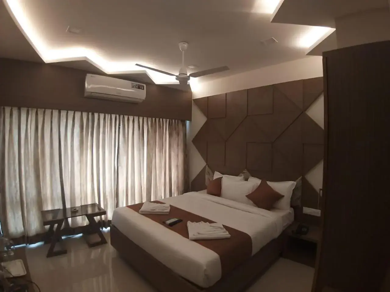 Bed in GRAND ELEGANT Bed in GRAND ELEGANT