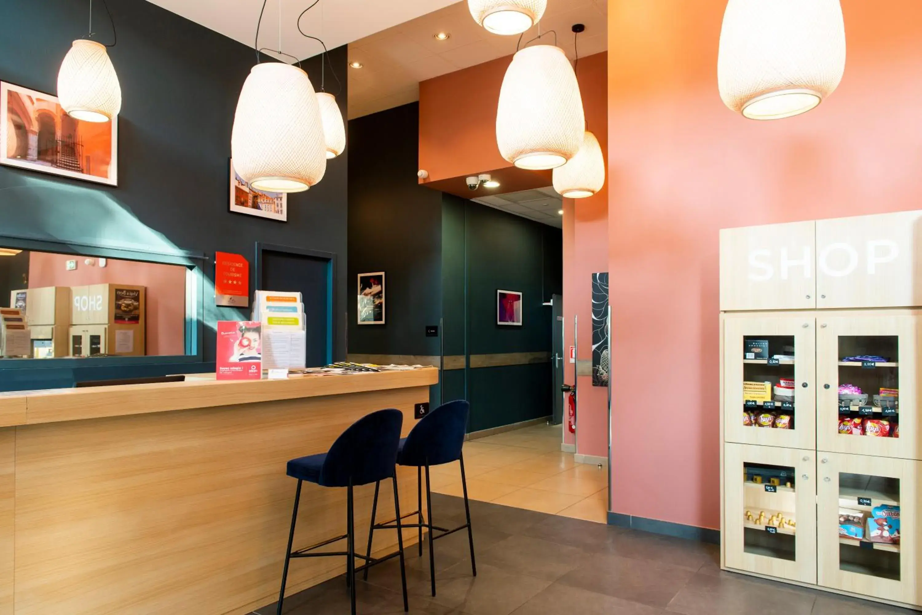 Lobby or reception in Aparthotel Adagio Lyon Patio Confluence Lobby or reception in Aparthotel Adagio Lyon Patio Confluence