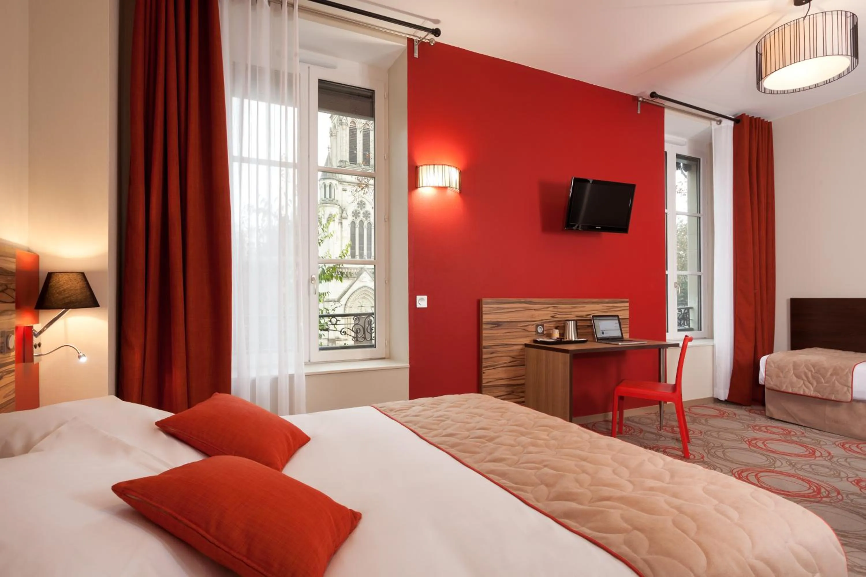 Bed in Aparthotel Adagio Lyon Patio Confluence