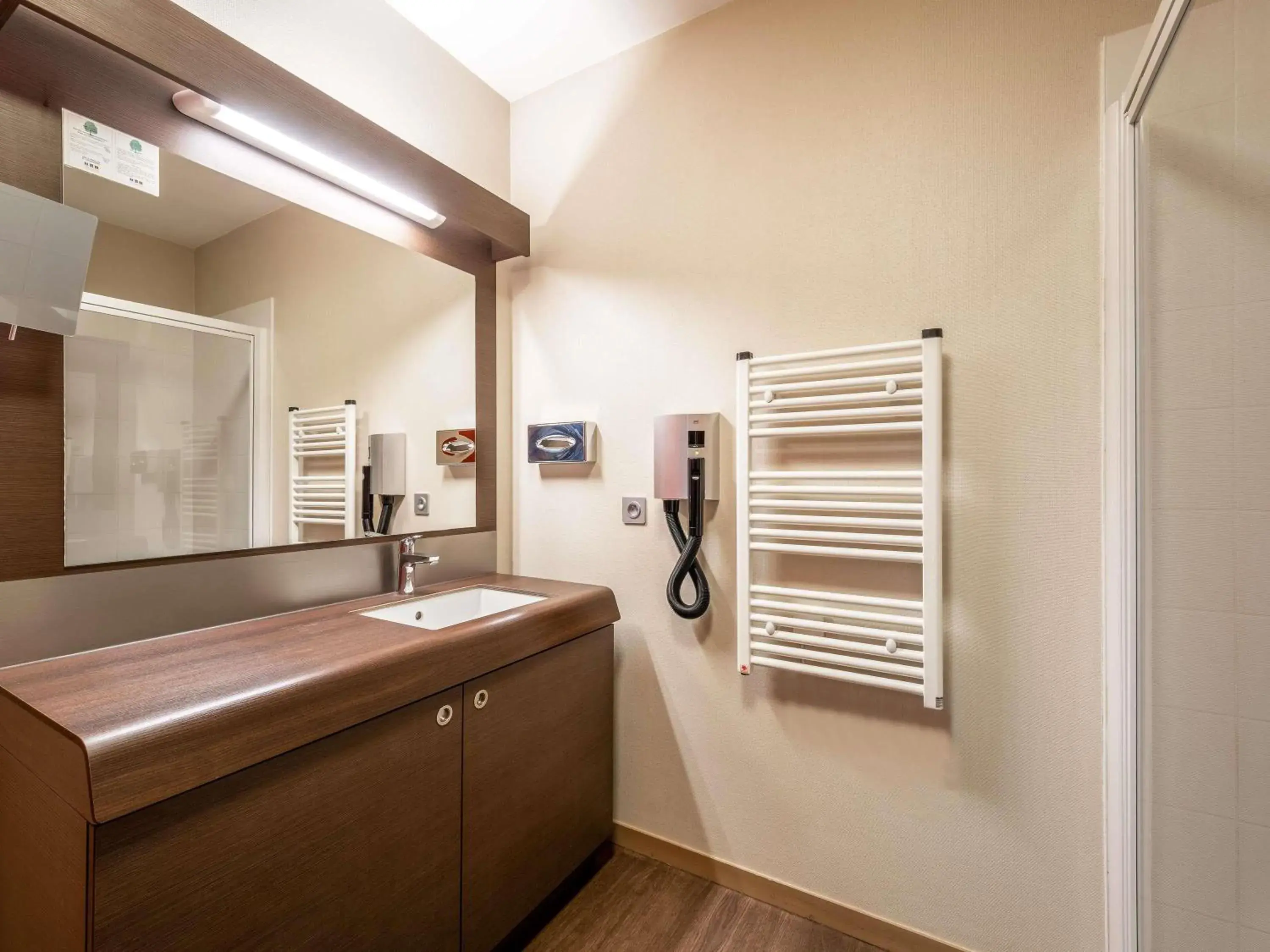 Bedroom in Aparthotel Adagio Lyon Patio Confluence Bedroom in Aparthotel Adagio Lyon Patio Confluence