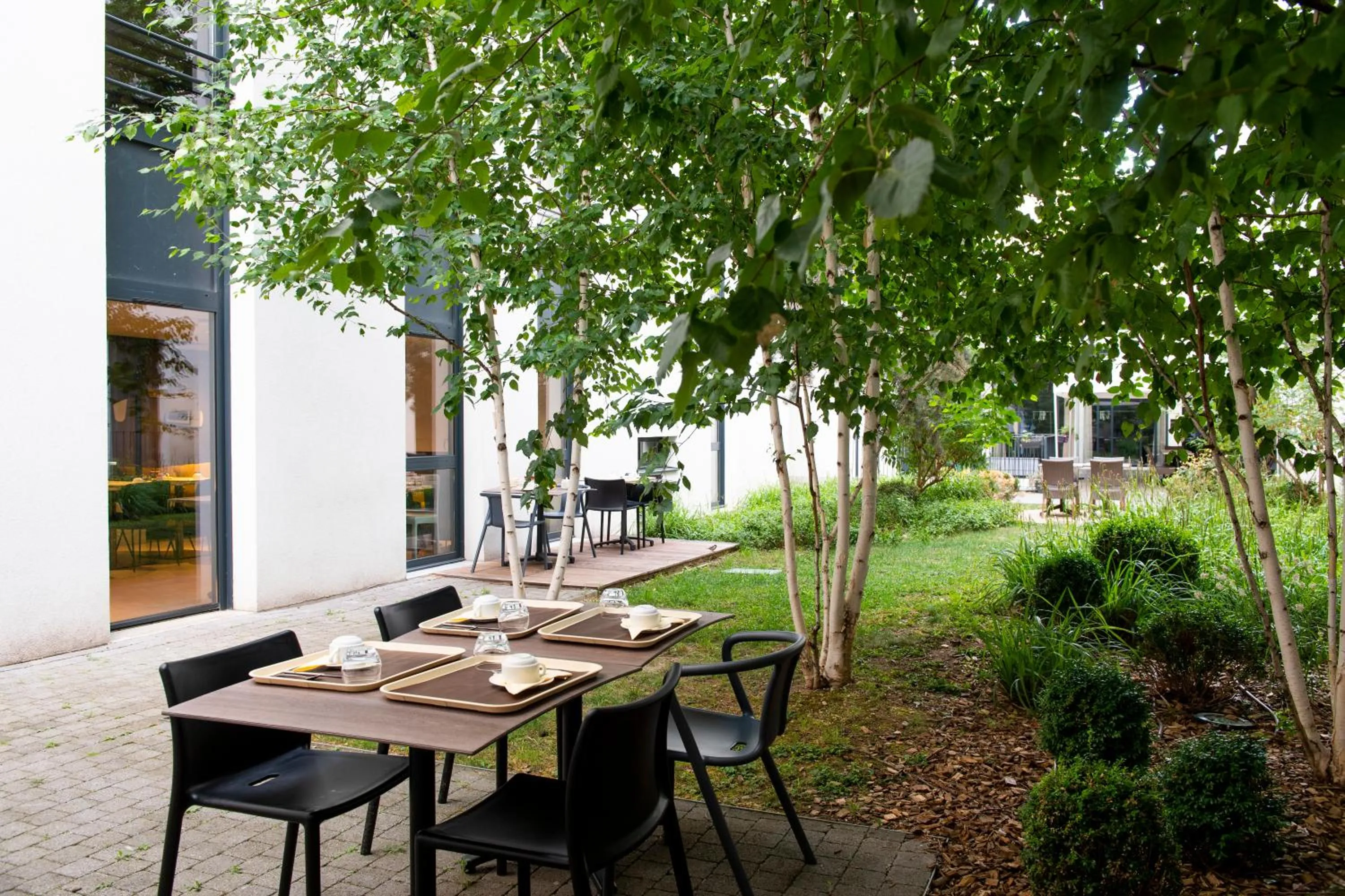Patio in Aparthotel Adagio Lyon Patio Confluence