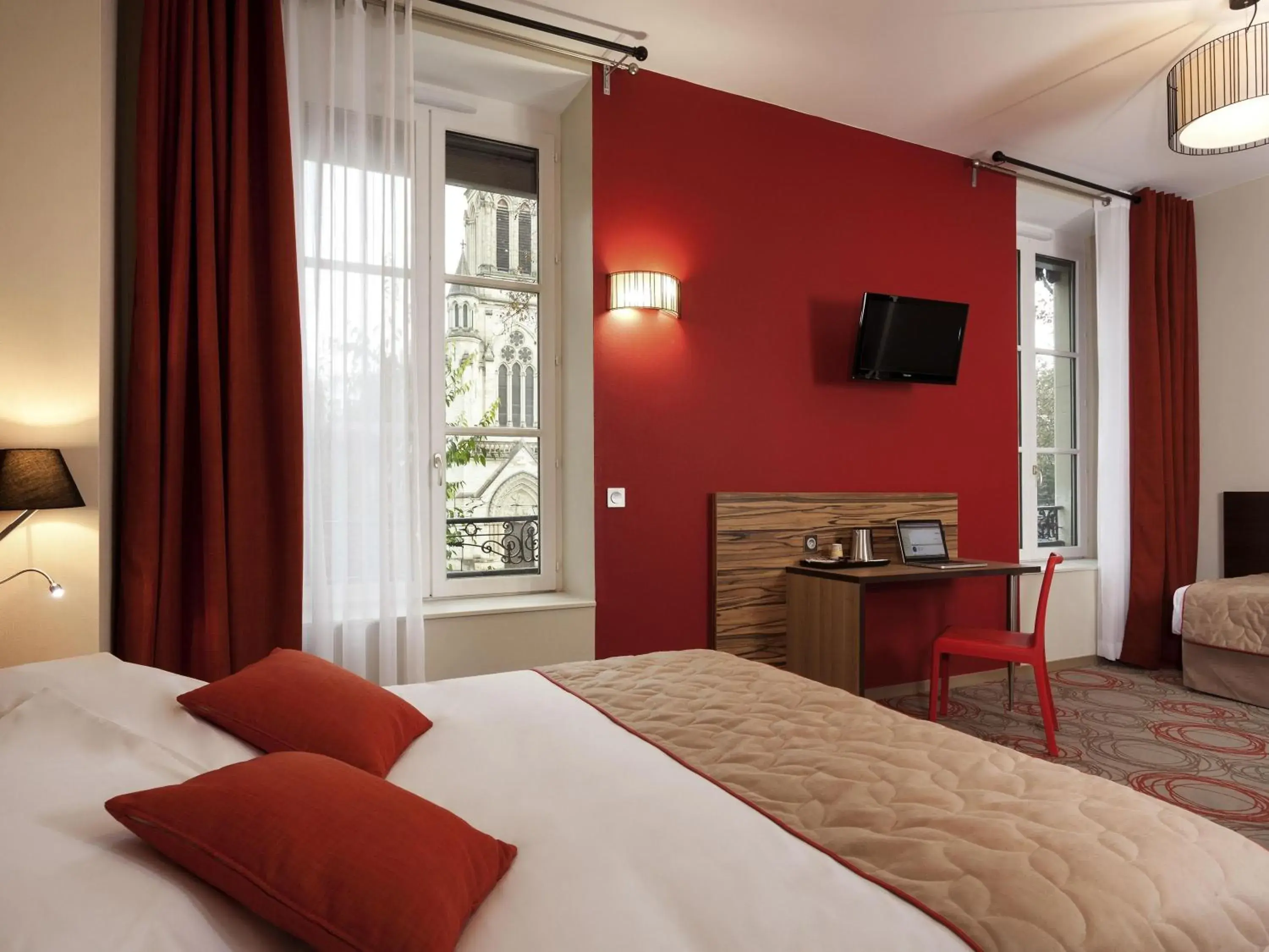 Bedroom, Bed in Aparthotel Adagio Lyon Patio Confluence Bedroom, Bed in Aparthotel Adagio Lyon Patio Confluence