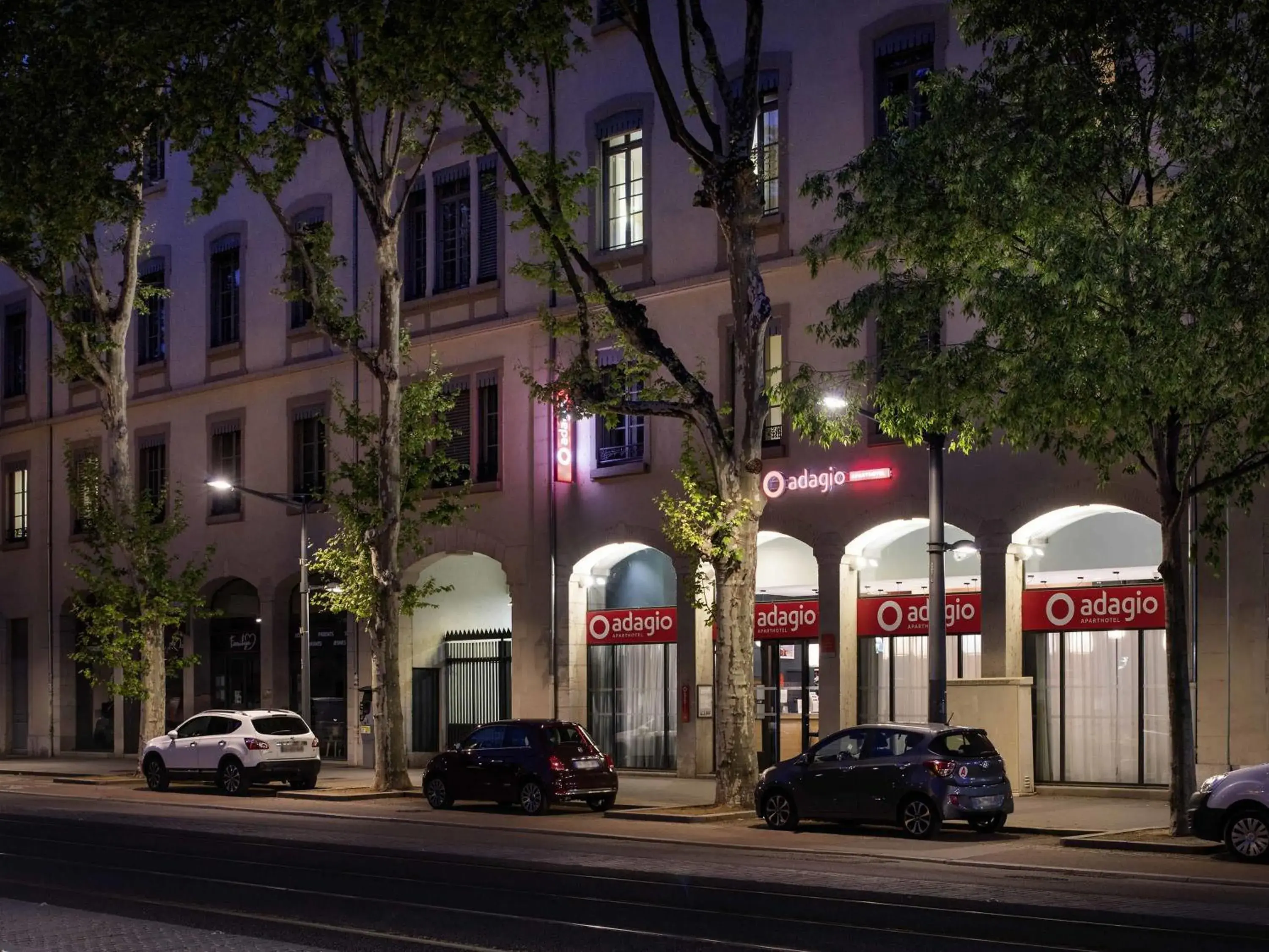Property building in Aparthotel Adagio Lyon Patio Confluence Property building in Aparthotel Adagio Lyon Patio Confluence