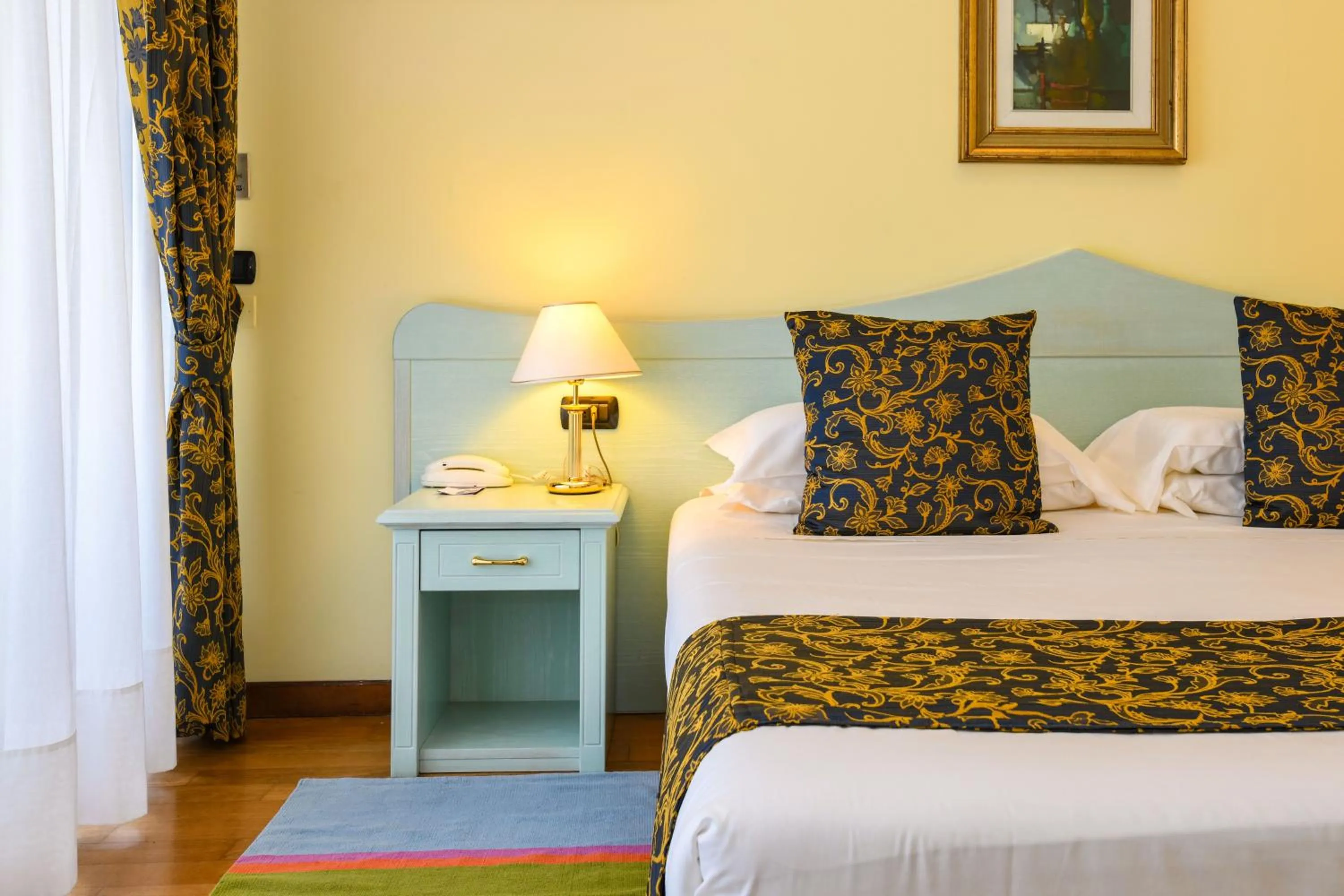 Bed in Lido International