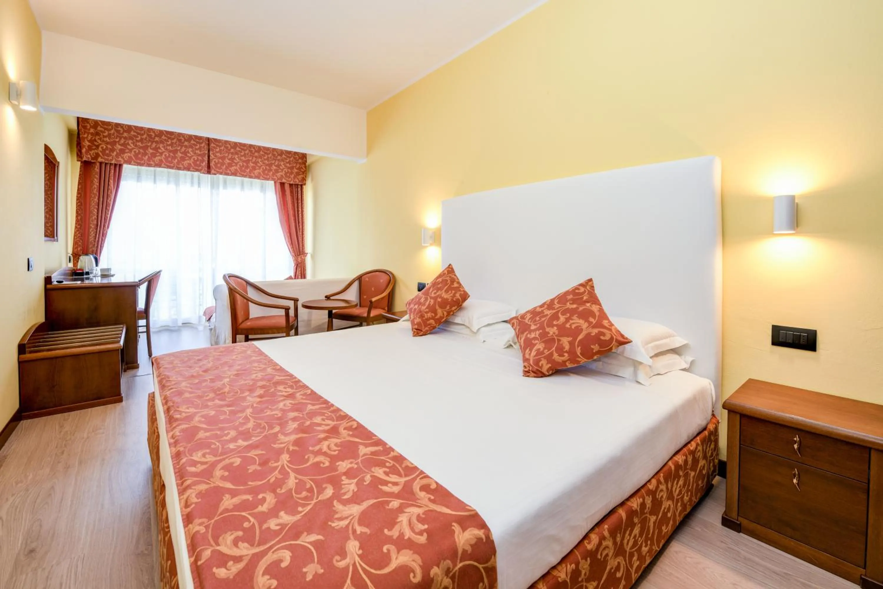 Bed in Lido International