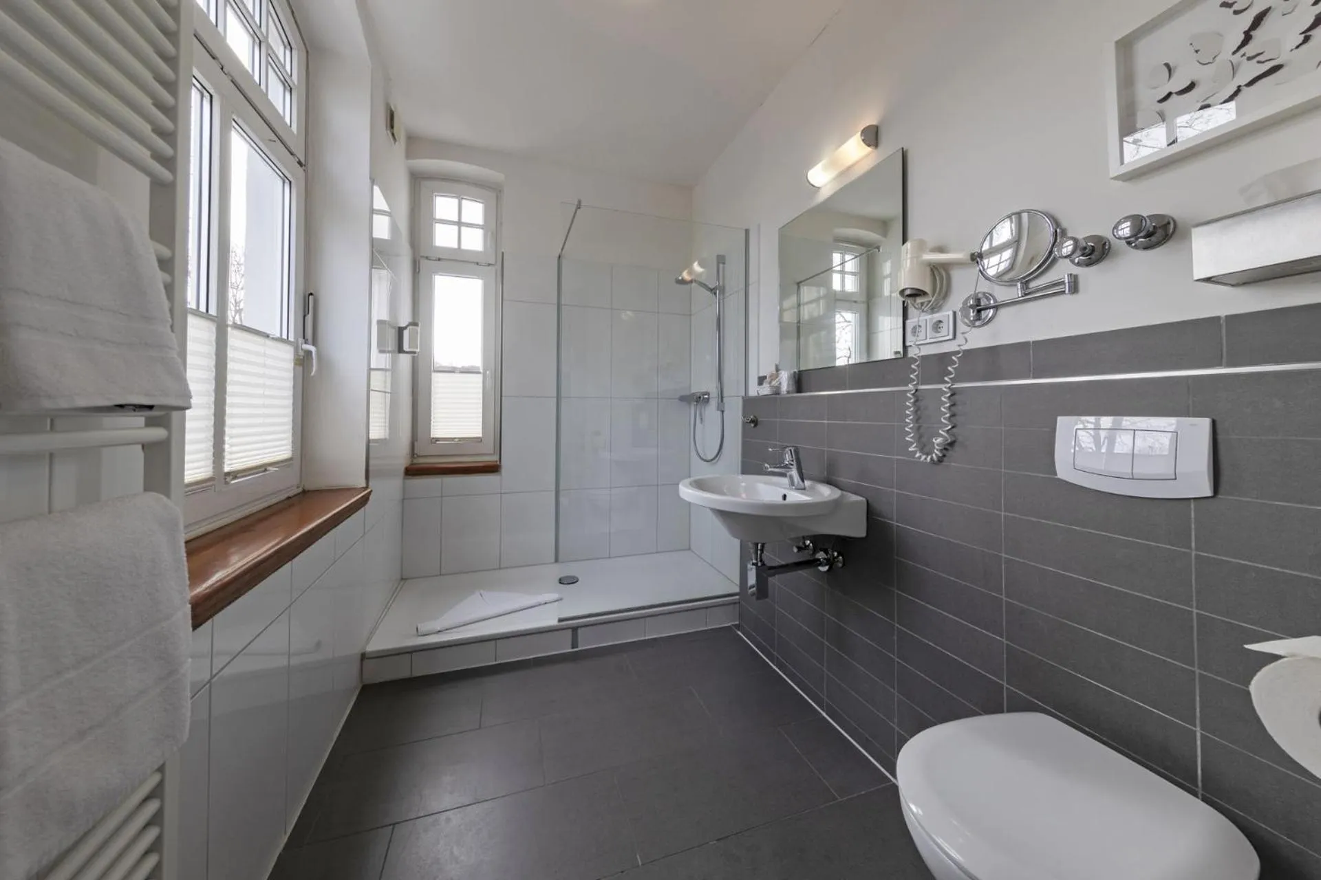 Shower in Designhotel 1690 & Apartments