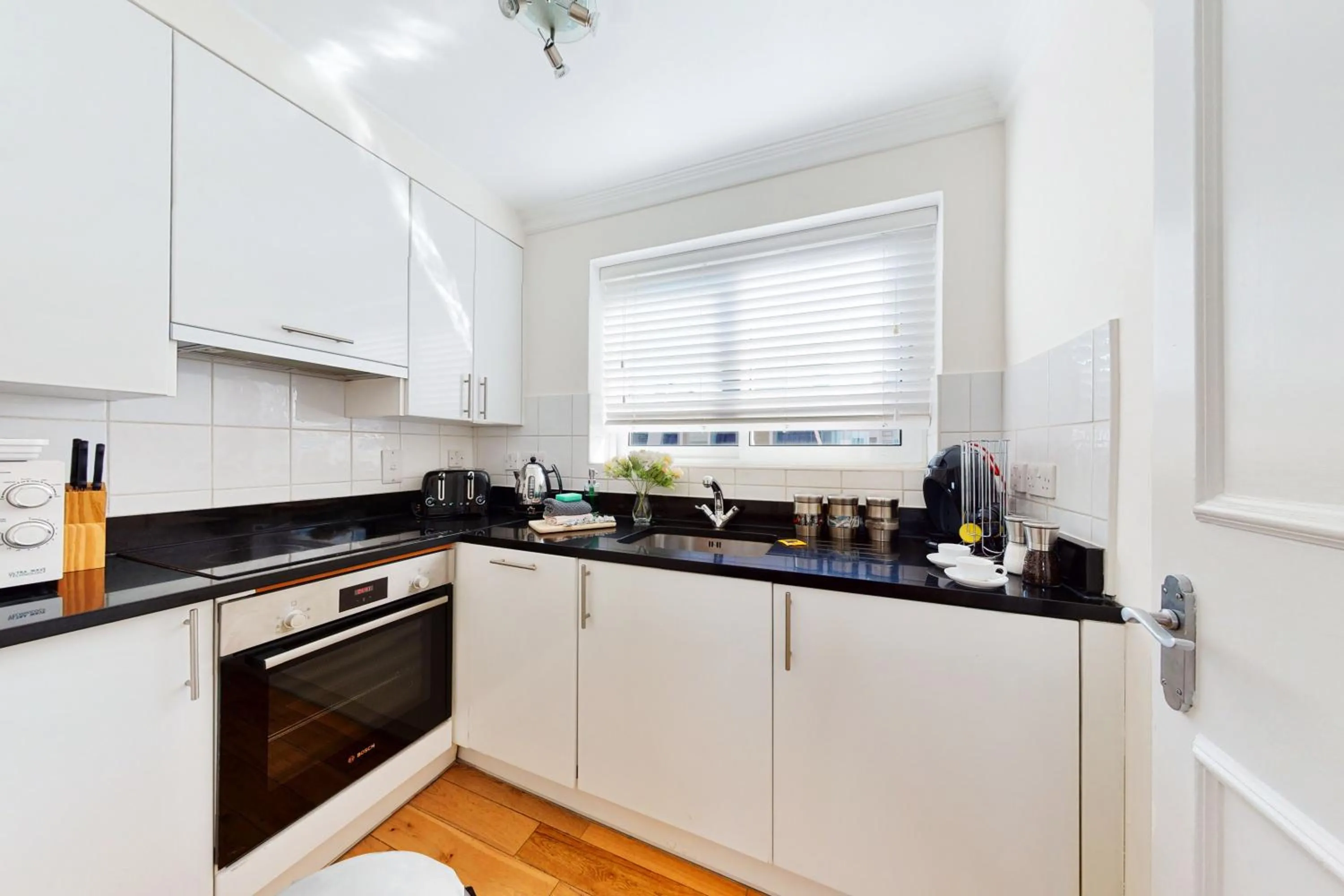 Kitchen or kitchenette in Stay in bond street