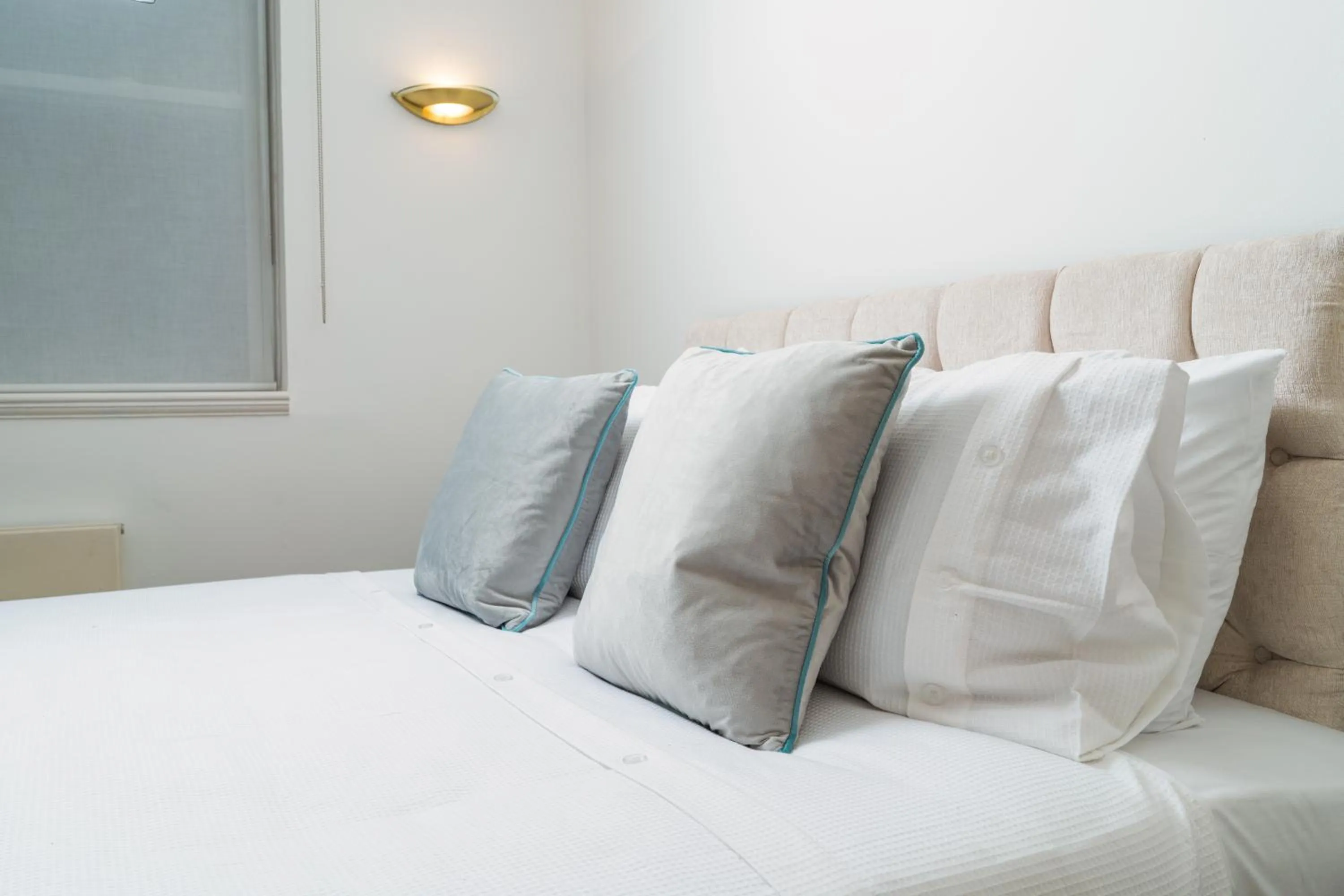 Bed in Stay in bond street