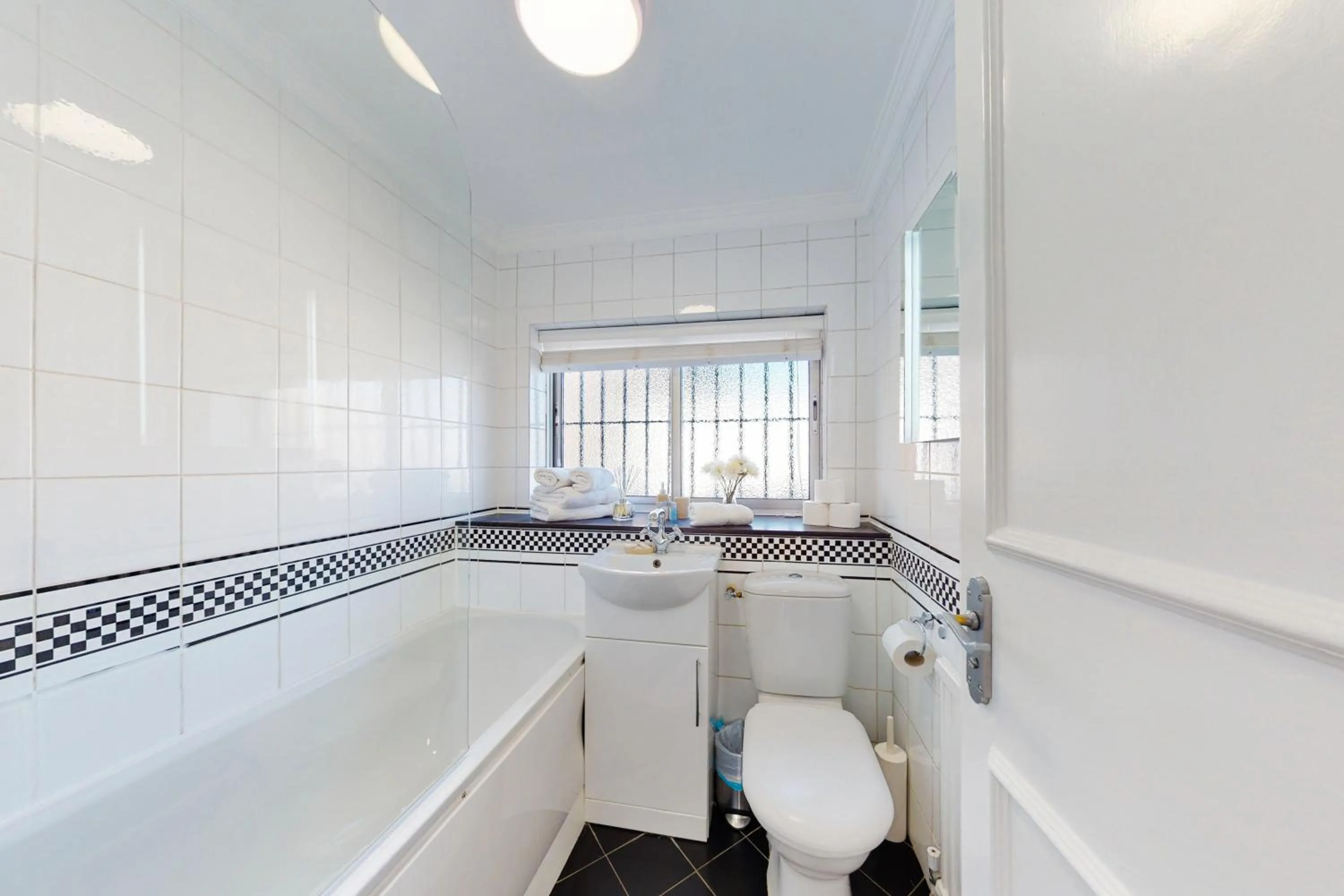 Bathroom in Stay in bond street