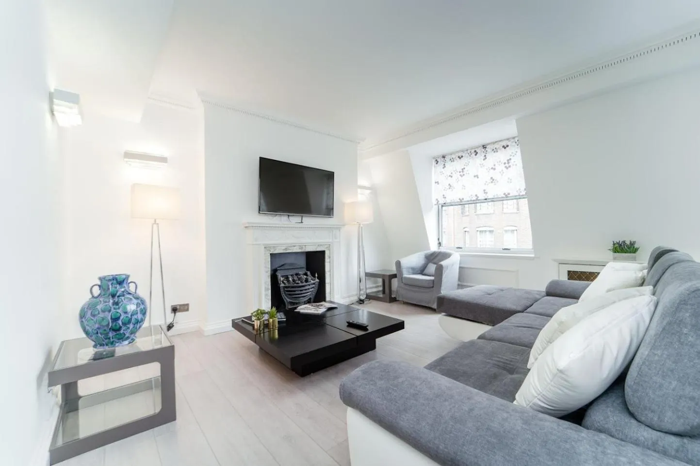 TV and multimedia in Stay in bond street