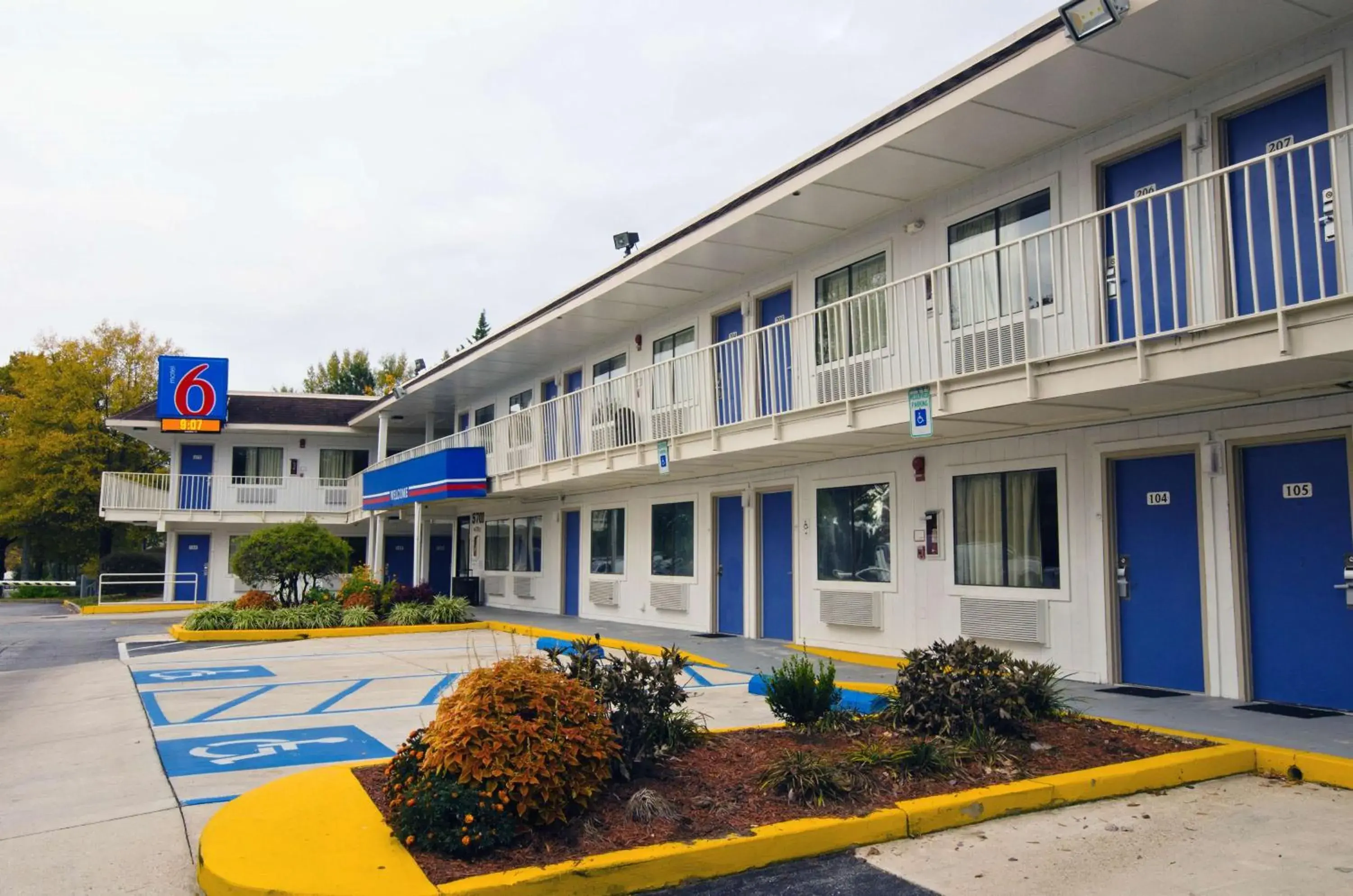 Property building in Motel 6-Camp Springs, DC - South Camp Springs Property building in Motel 6-Camp Springs, DC - South Camp Springs