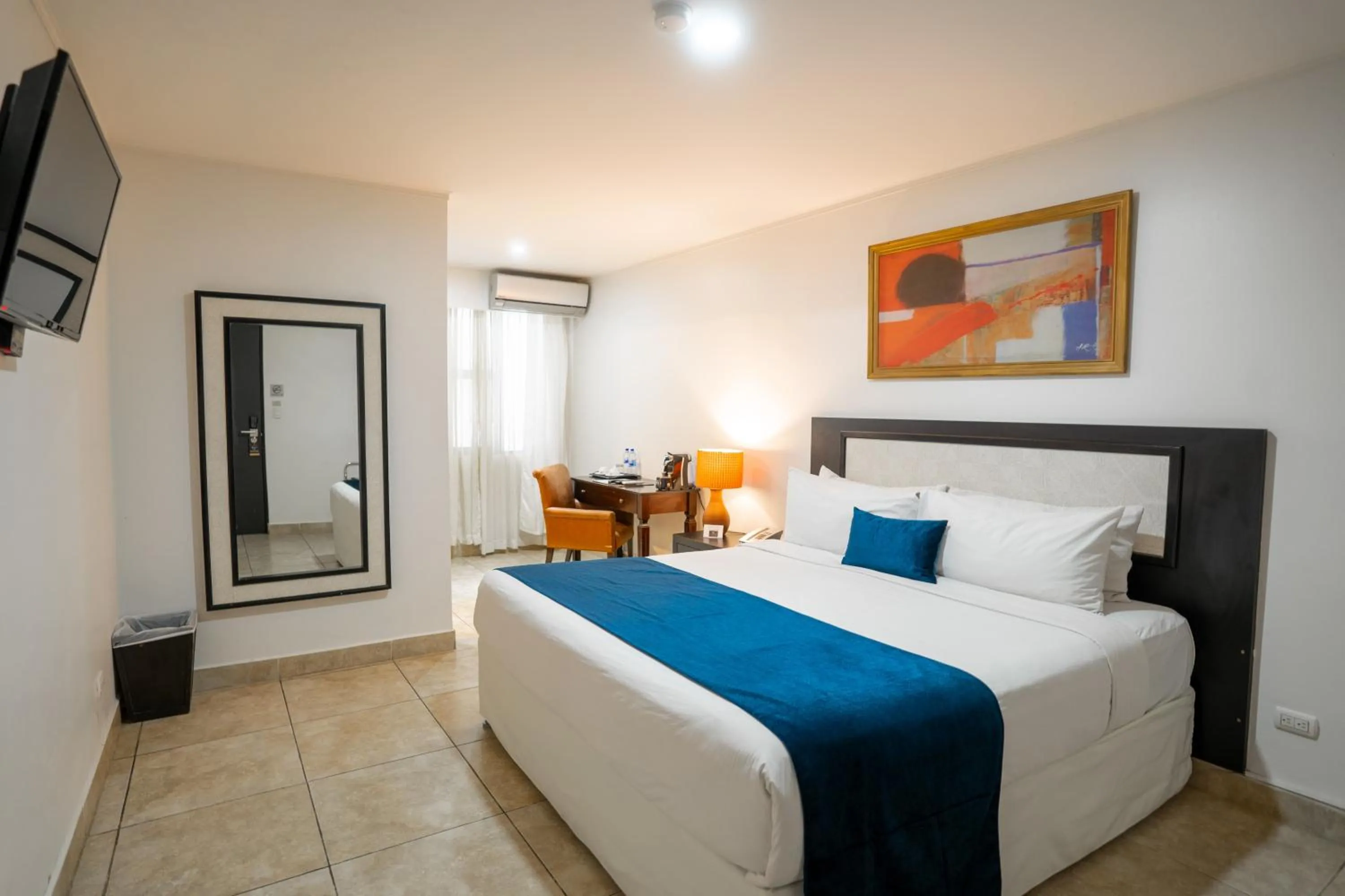 Photo of the whole room, Bed in KC Hotel San Jose