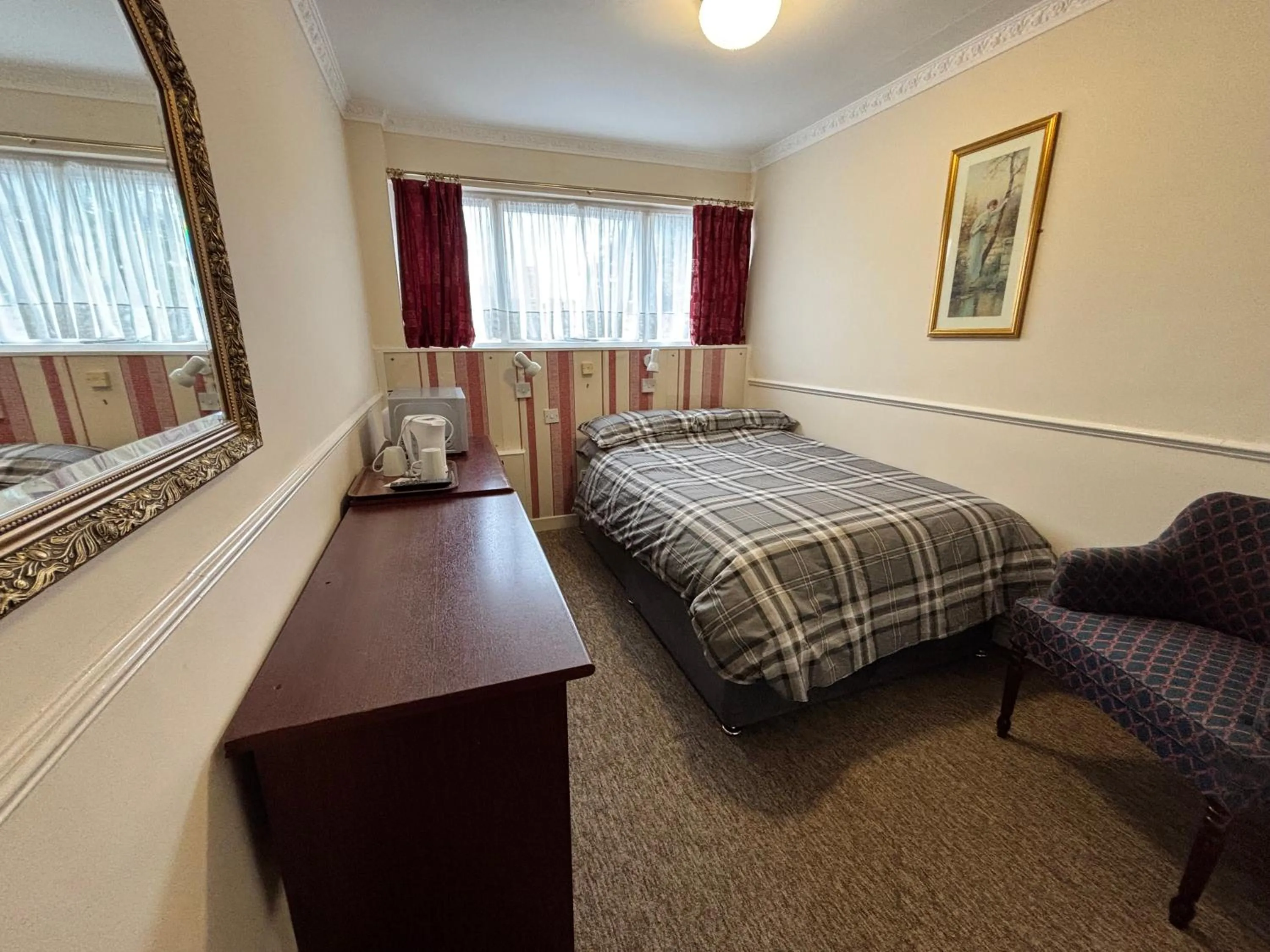 Bedroom, Bed in The Old Lamb