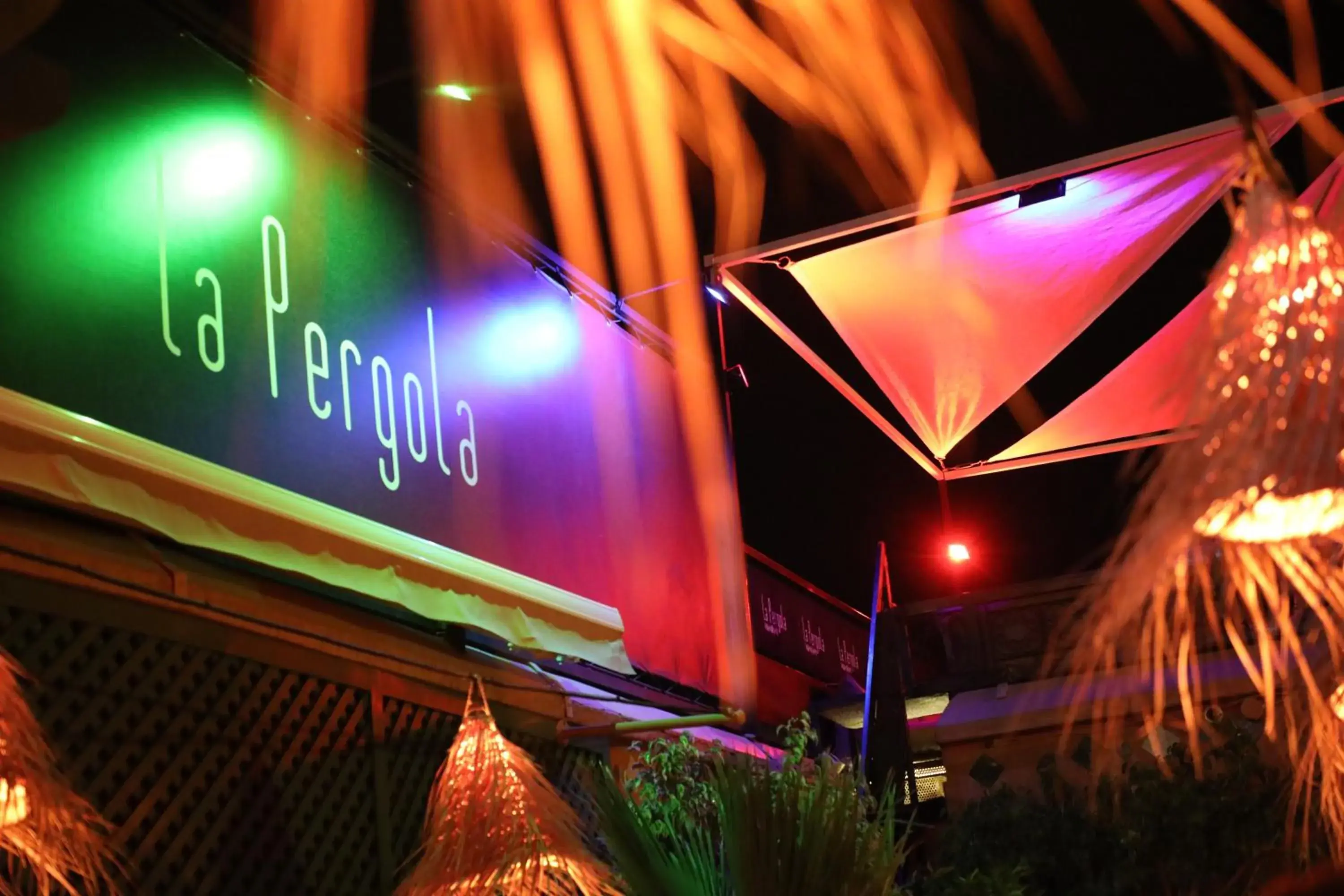 Restaurant/places to eat in Riad Monceau Restaurant/places to eat in Riad Monceau