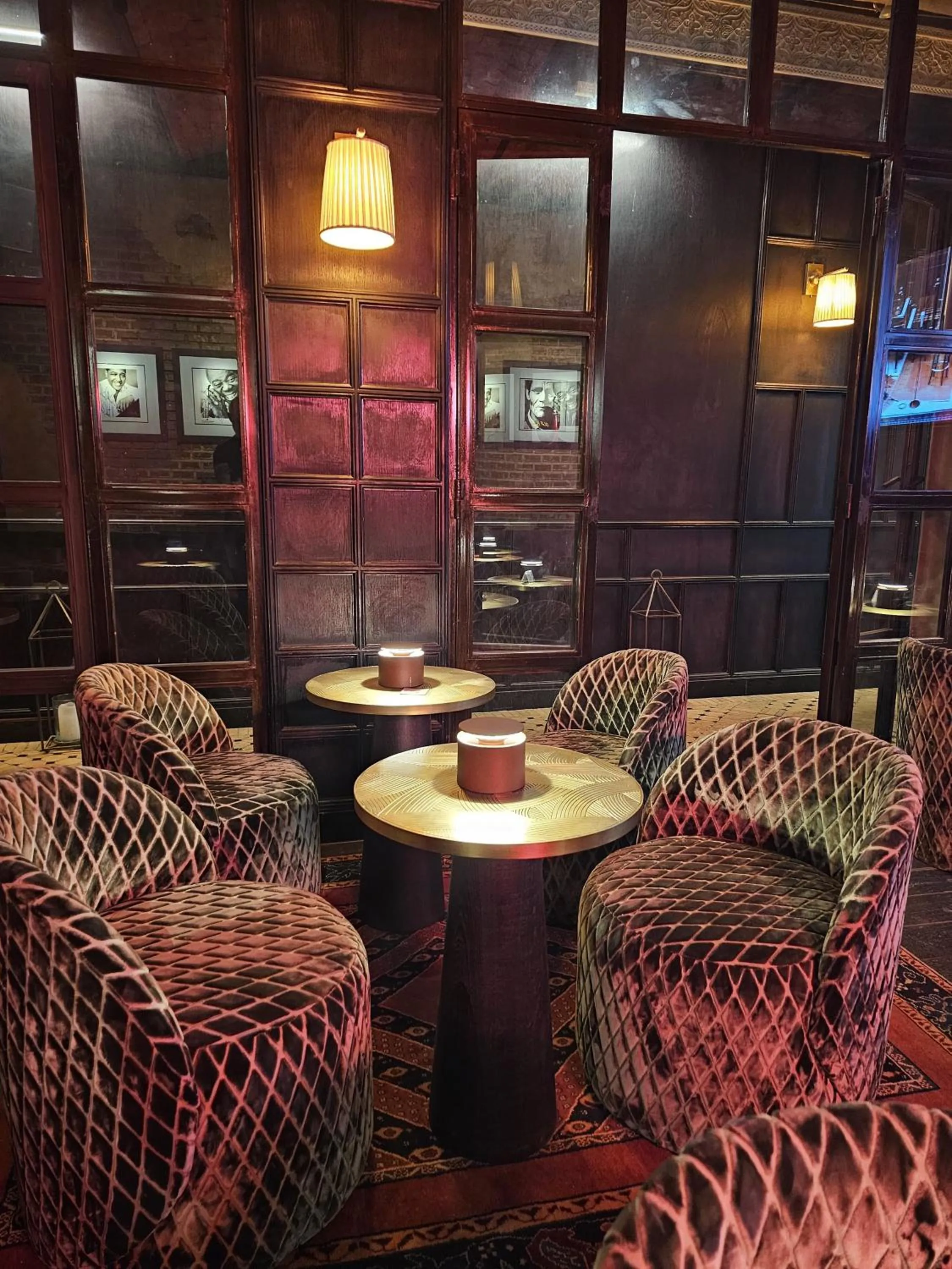 Restaurant/places to eat in Riad Monceau