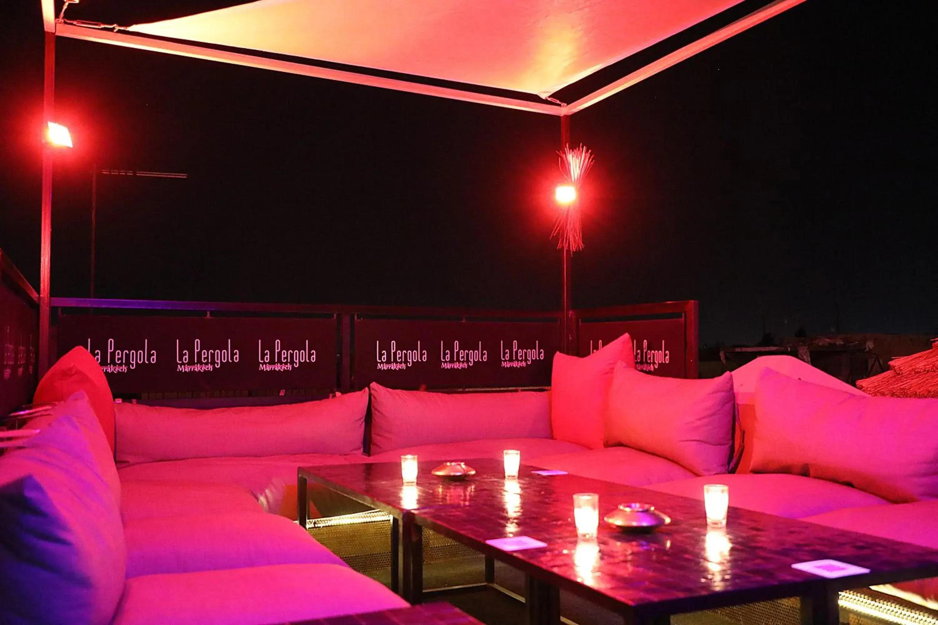 Restaurant/places to eat in Riad Monceau Restaurant/places to eat in Riad Monceau