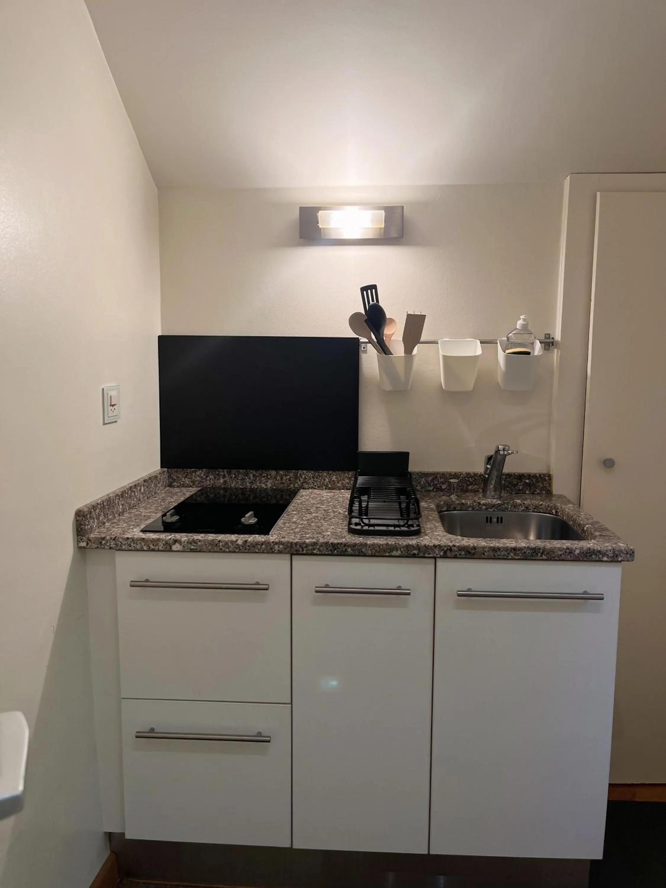 Kitchen or kitchenette in BnB La Clemonie