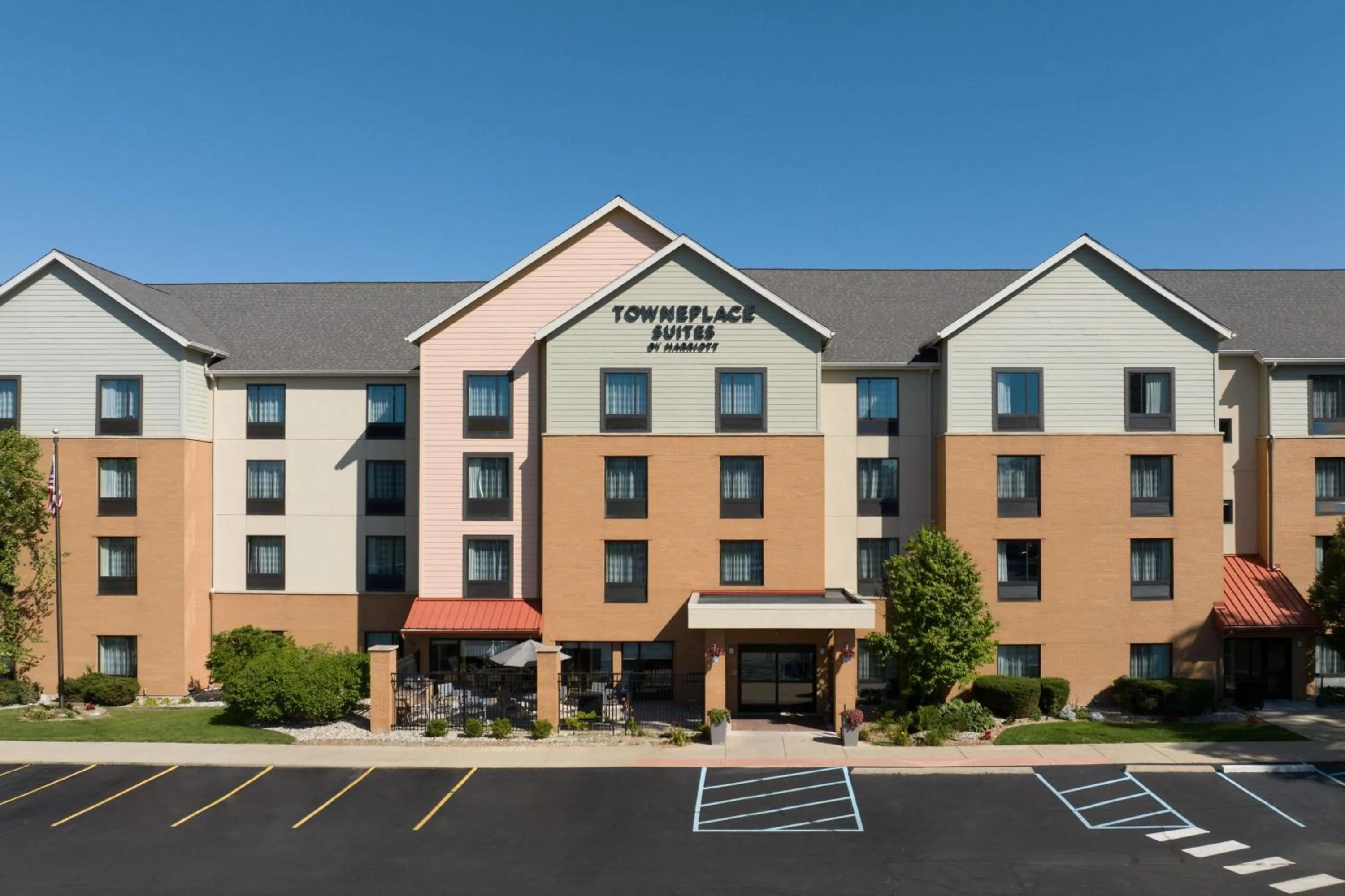 Property building in TownePlace Suites Ann Arbor