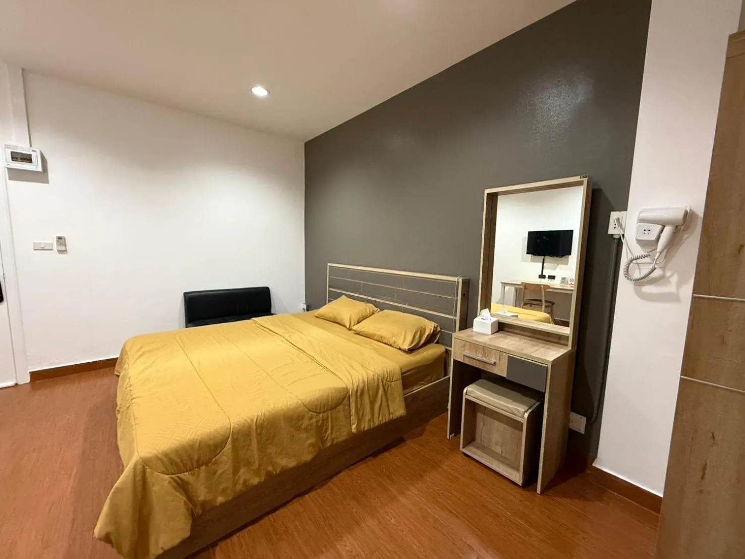 Bedroom, Bed in Rabbit Hotel