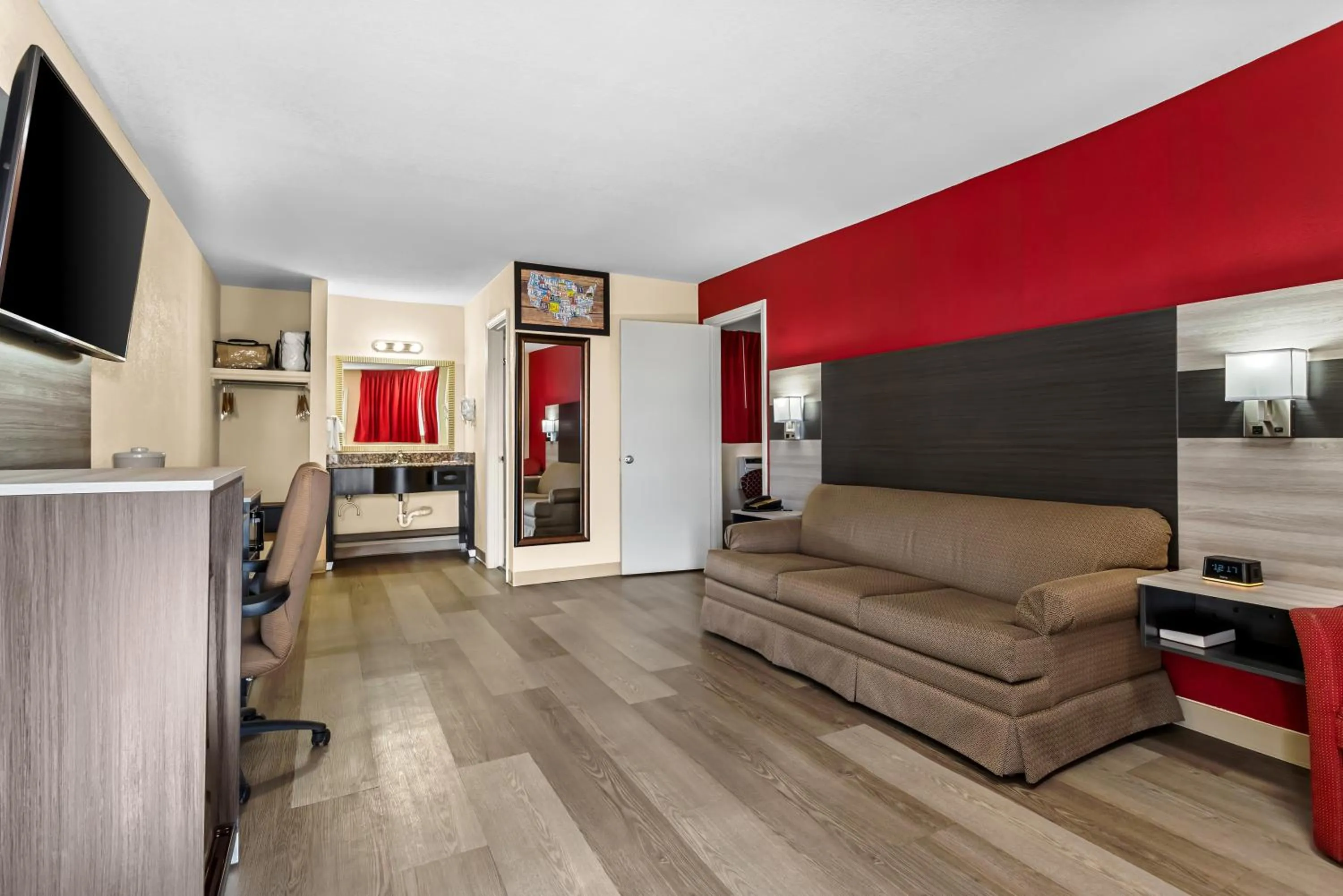 Econo Lodge Inn & Suites Santa Rosa