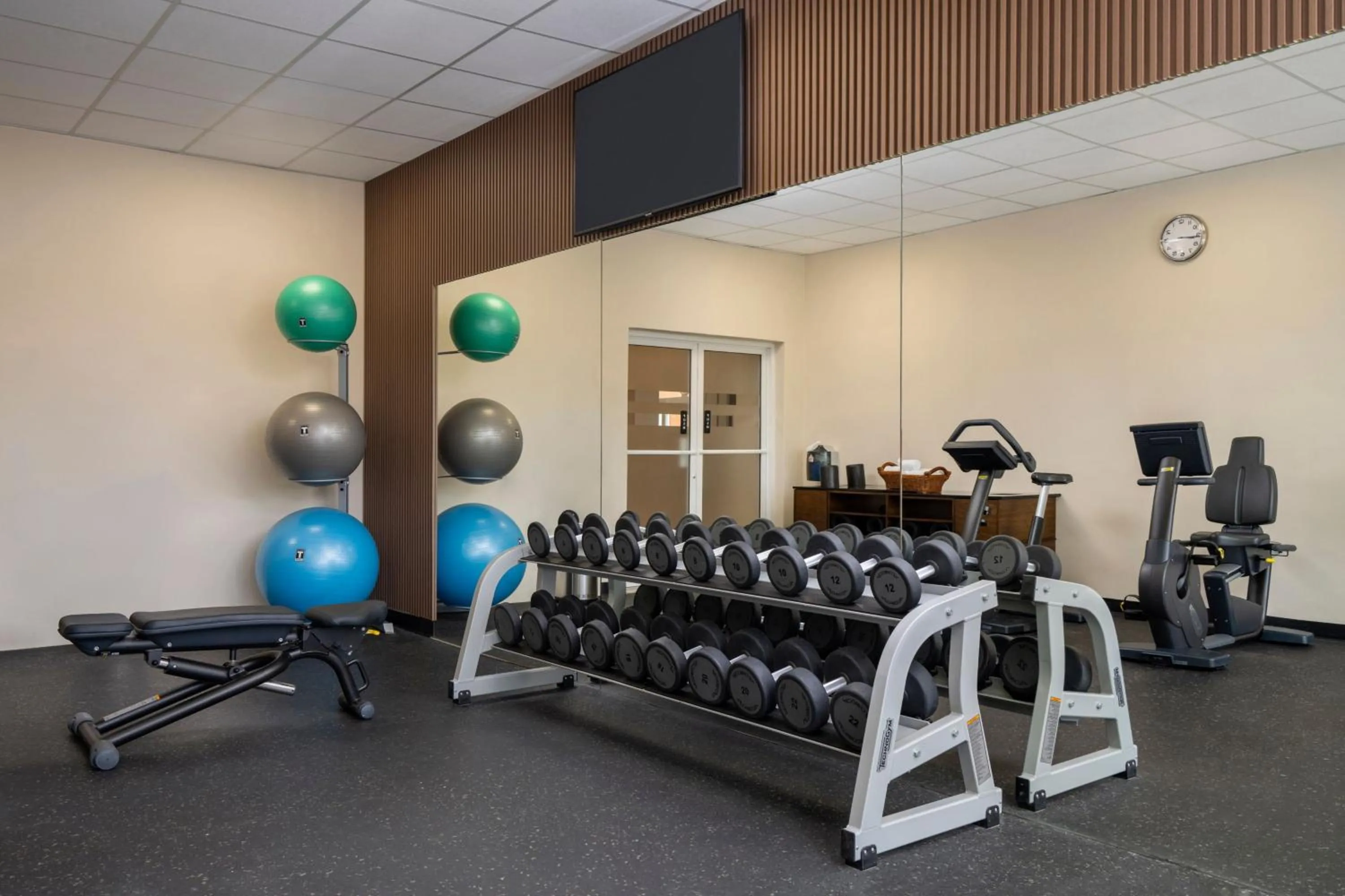 Fitness centre/facilities in Four Points by Sheraton Punta Cana Village
