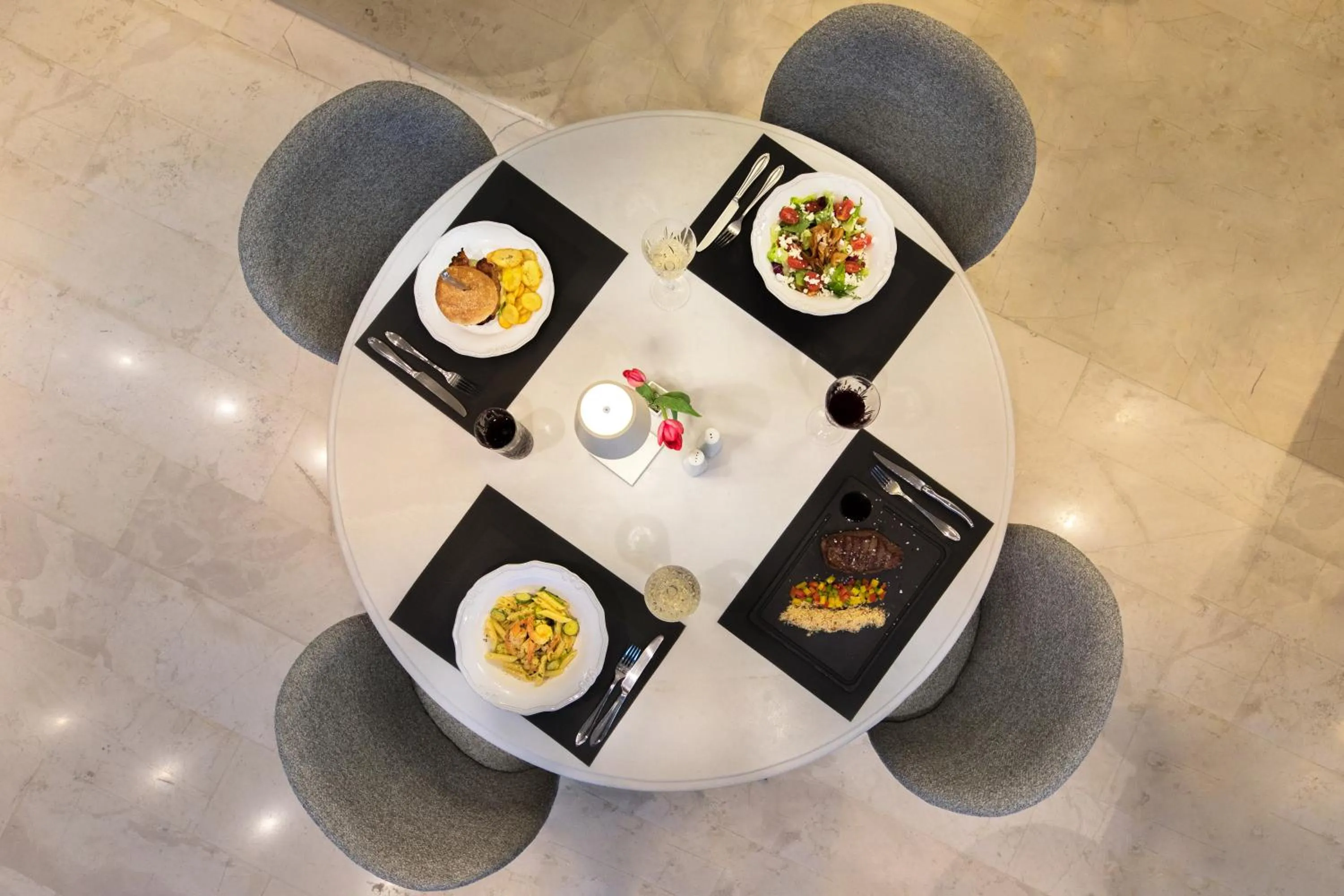 Restaurant/places to eat in Brasil Suites Boutique Hotel