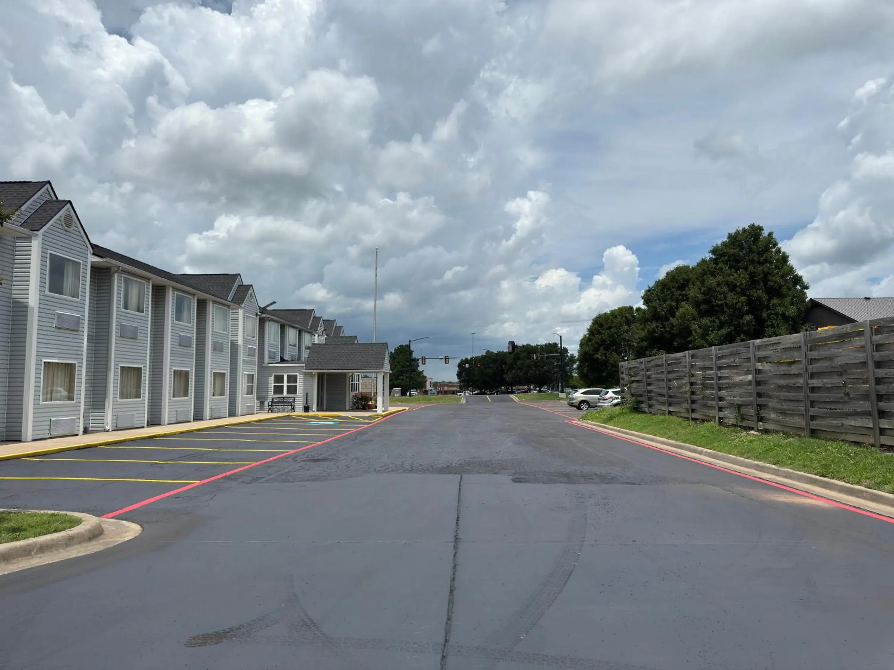 Property building in Americas Best Value Inn and Suites Ada Property building in Americas Best Value Inn and Suites Ada