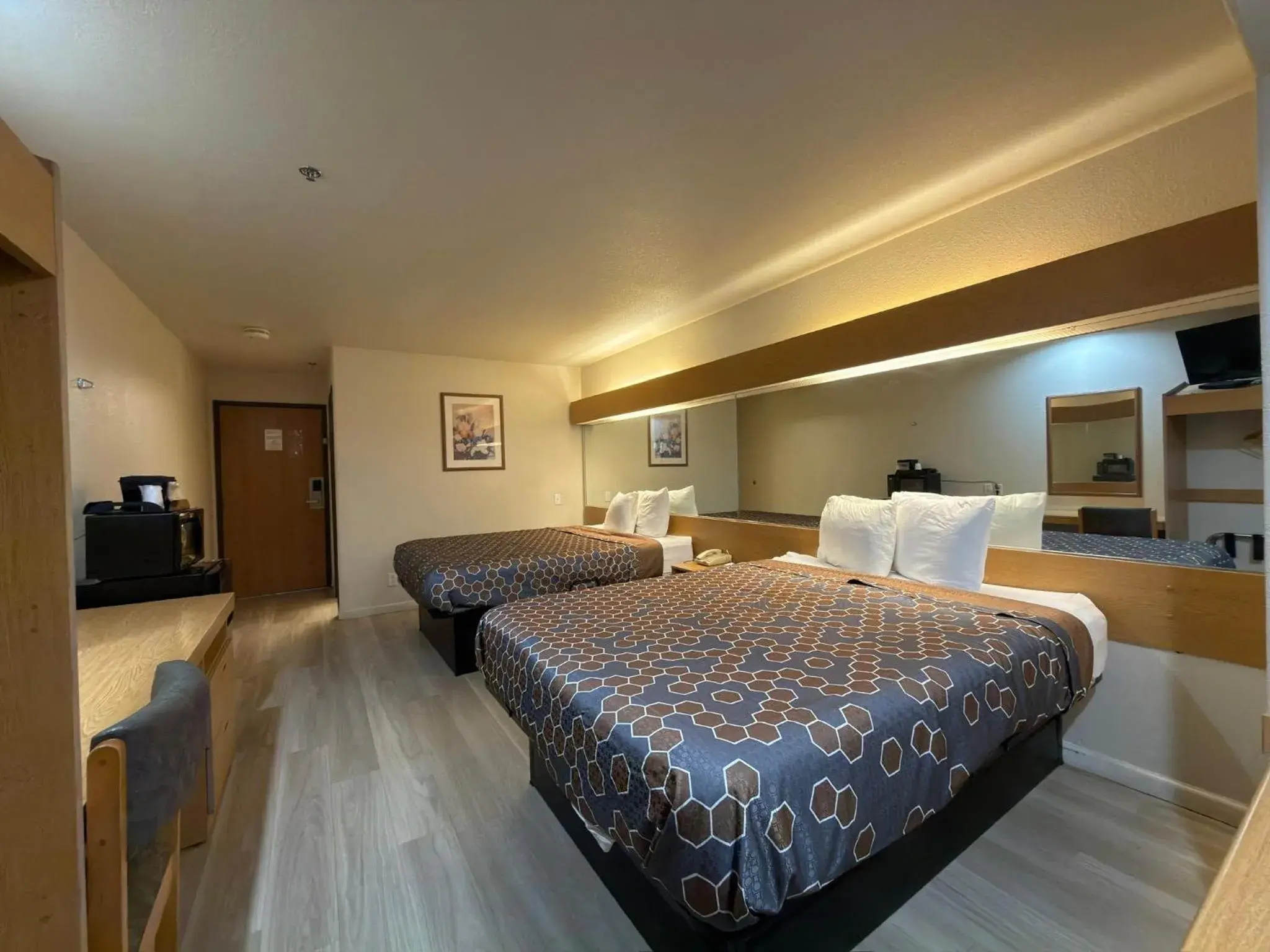 Bed in Americas Best Value Inn and Suites Ada Bed in Americas Best Value Inn and Suites Ada