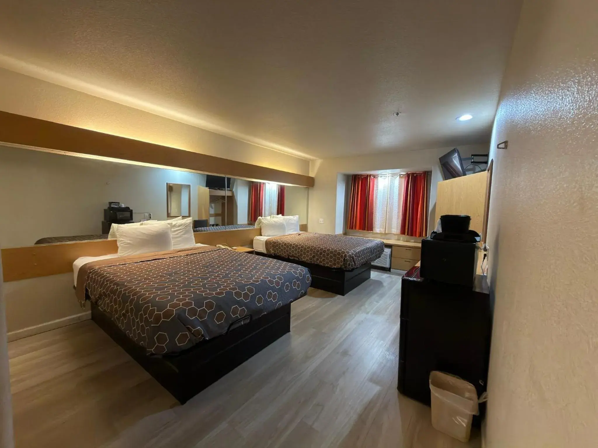 Bed in Americas Best Value Inn and Suites Ada Bed in Americas Best Value Inn and Suites Ada