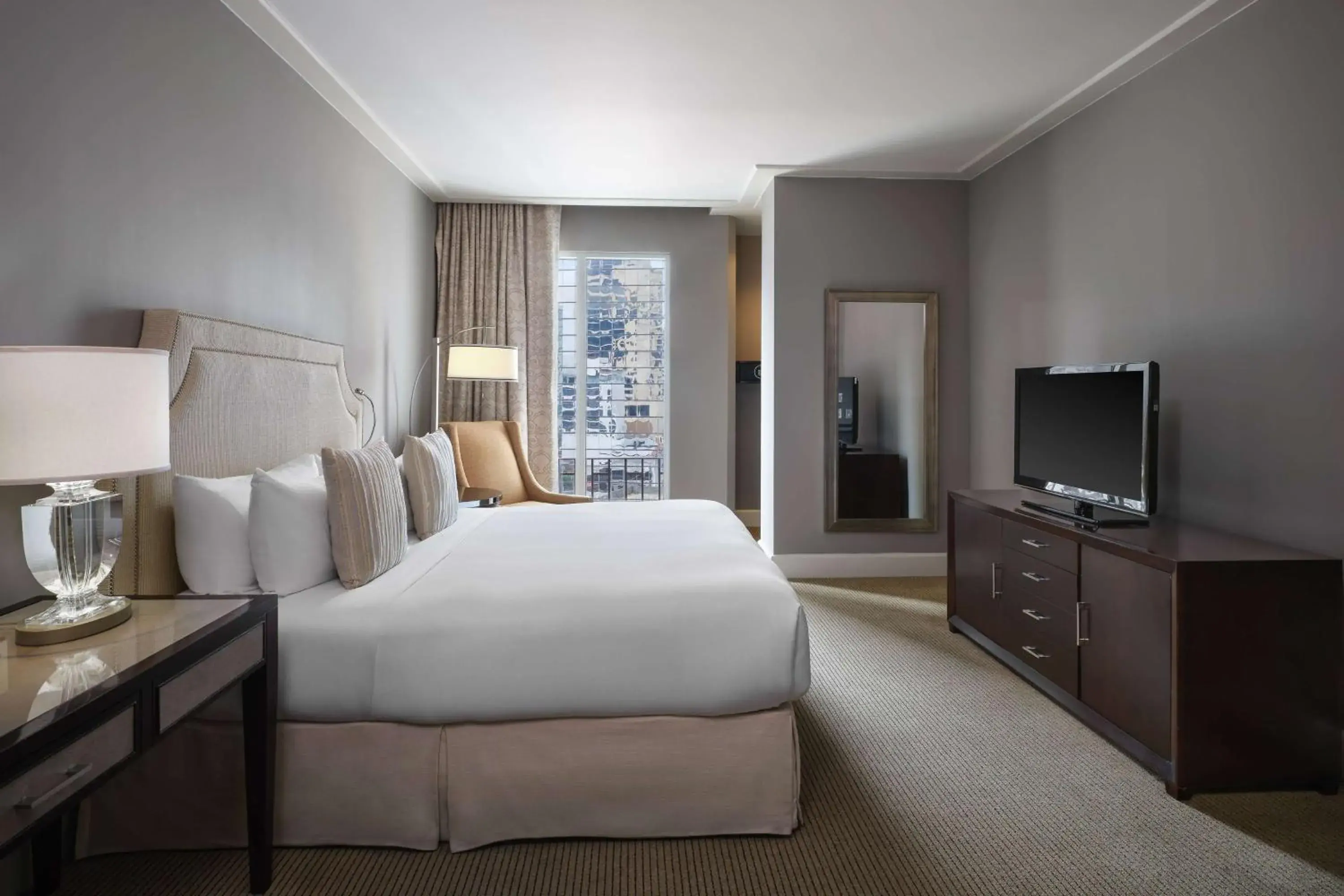 Photo of the whole room, Bed in Bristol Panama, a Registry Collection Hotel Photo of the whole room, Bed in Bristol Panama, a Registry Collection Hotel