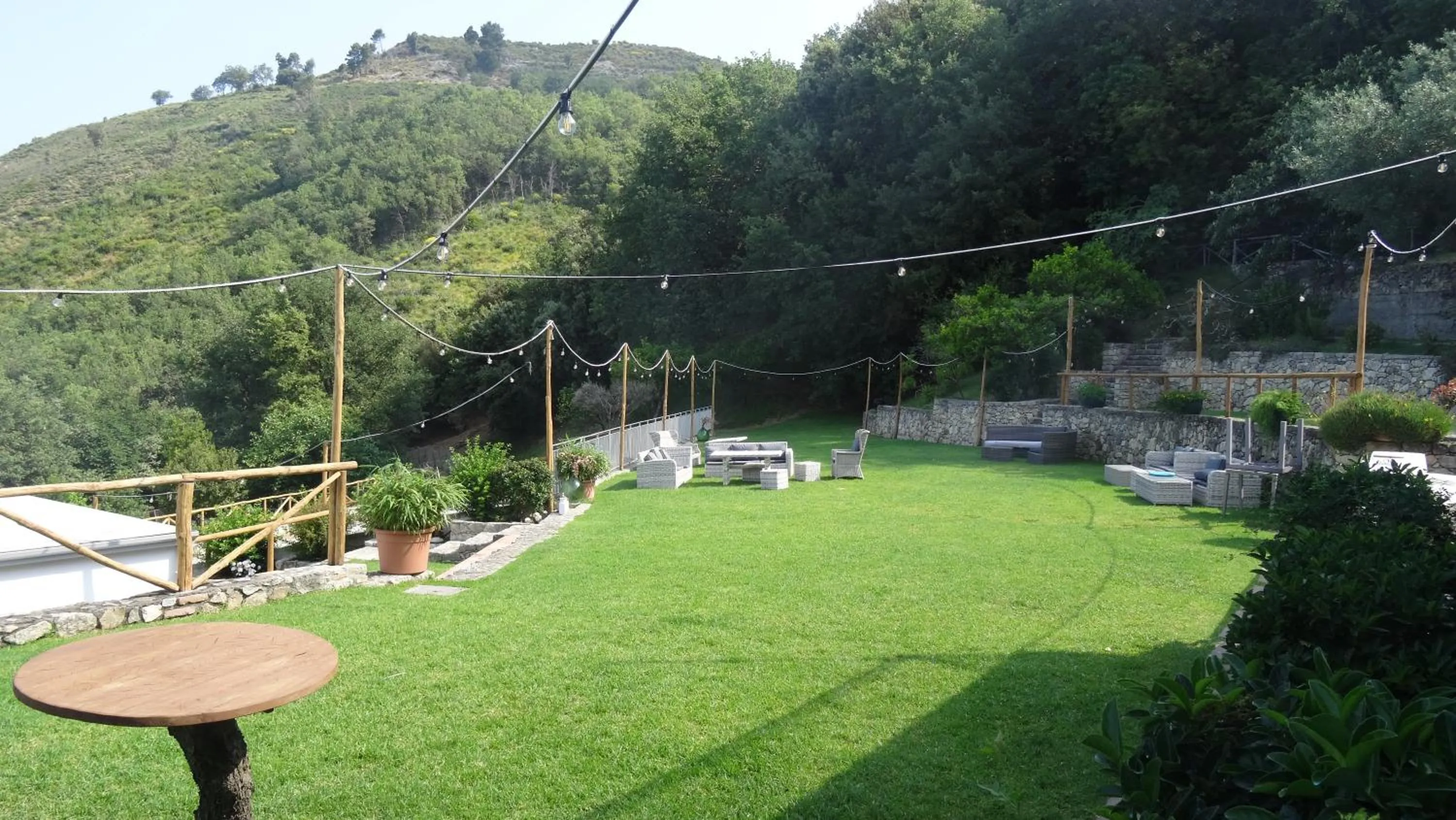 Spring in Borgo Rosso di Sera - Resort Country Chic