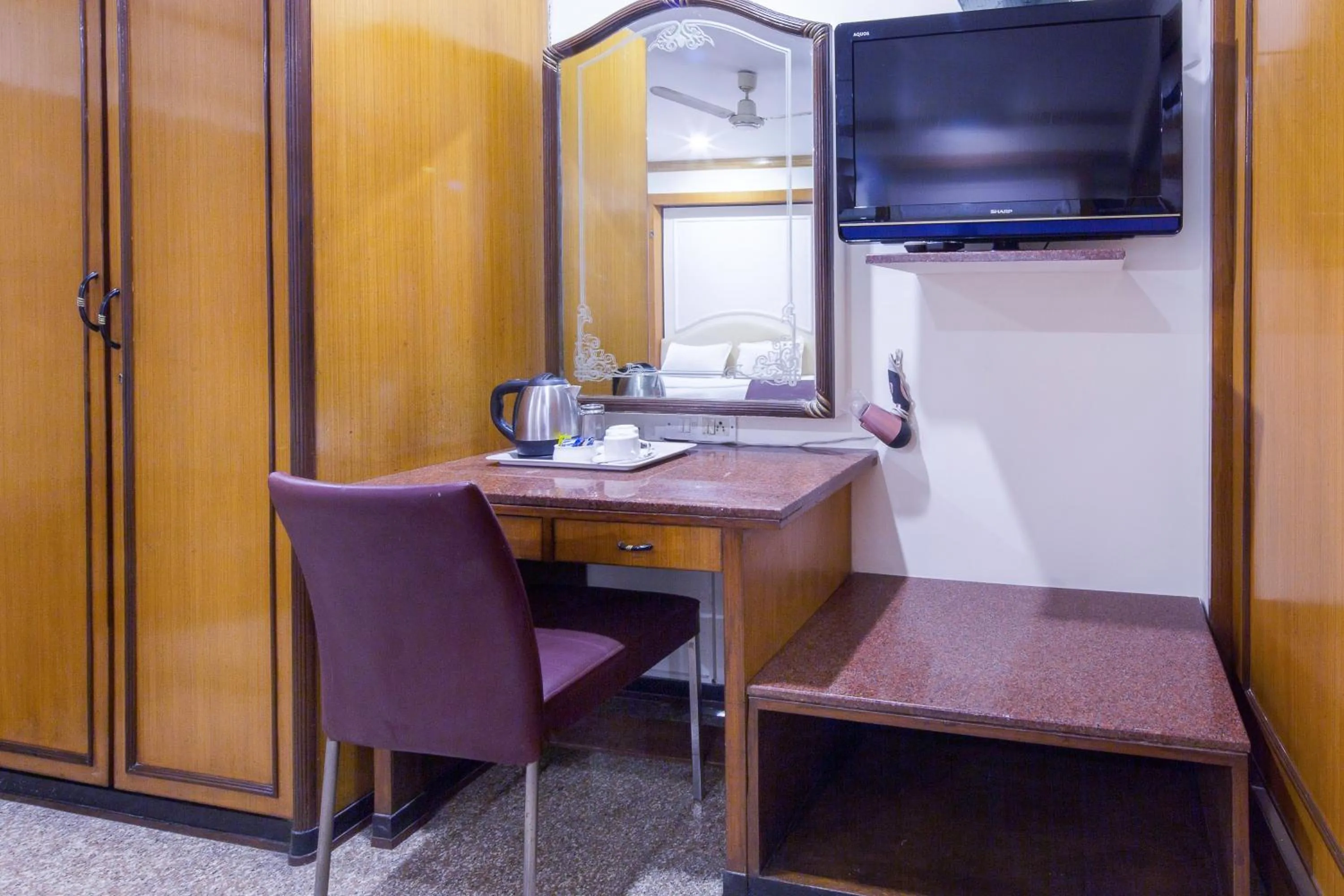 Coffee/tea facilities in Garden Hotel