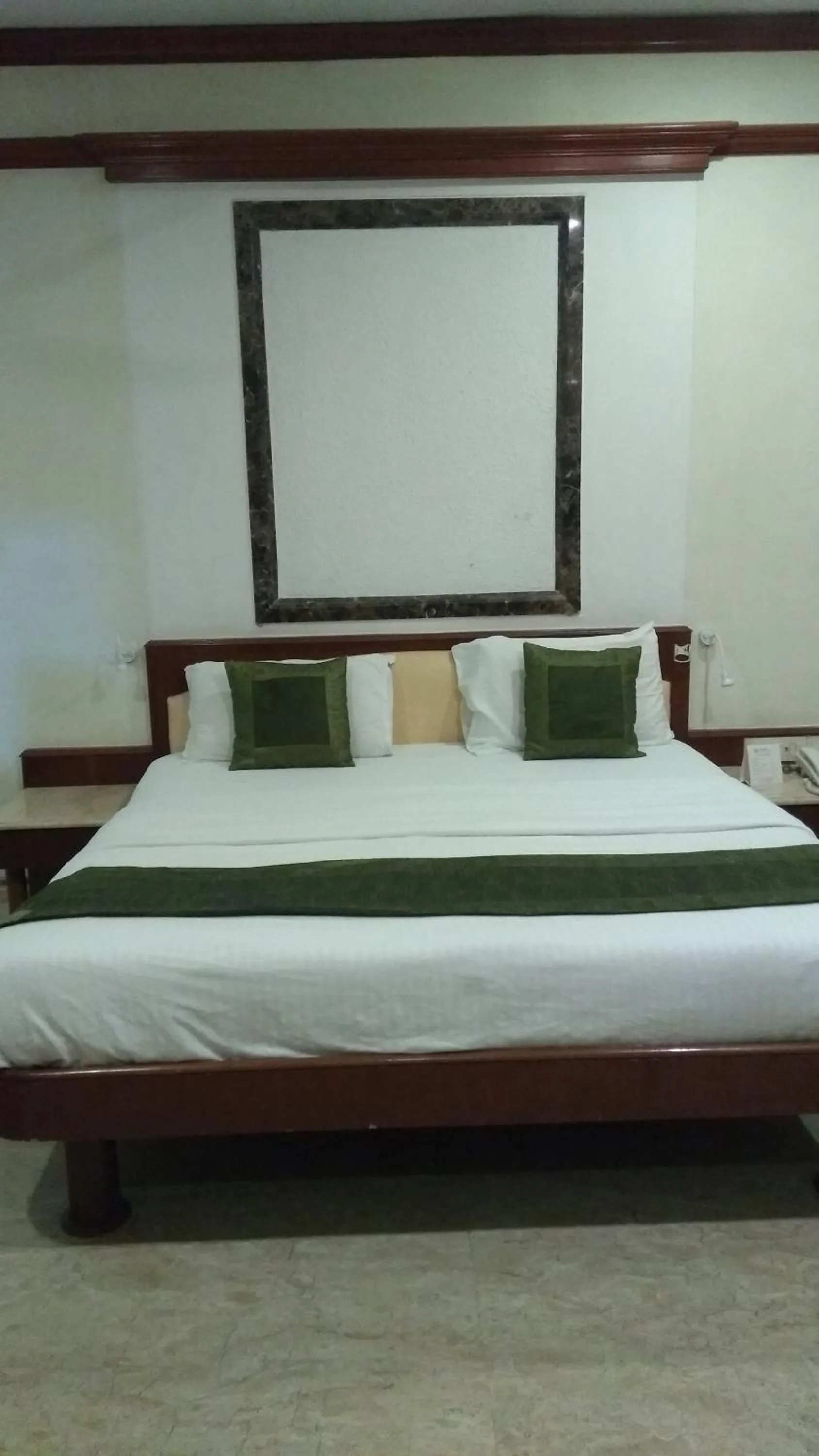 Bed in Garden Hotel