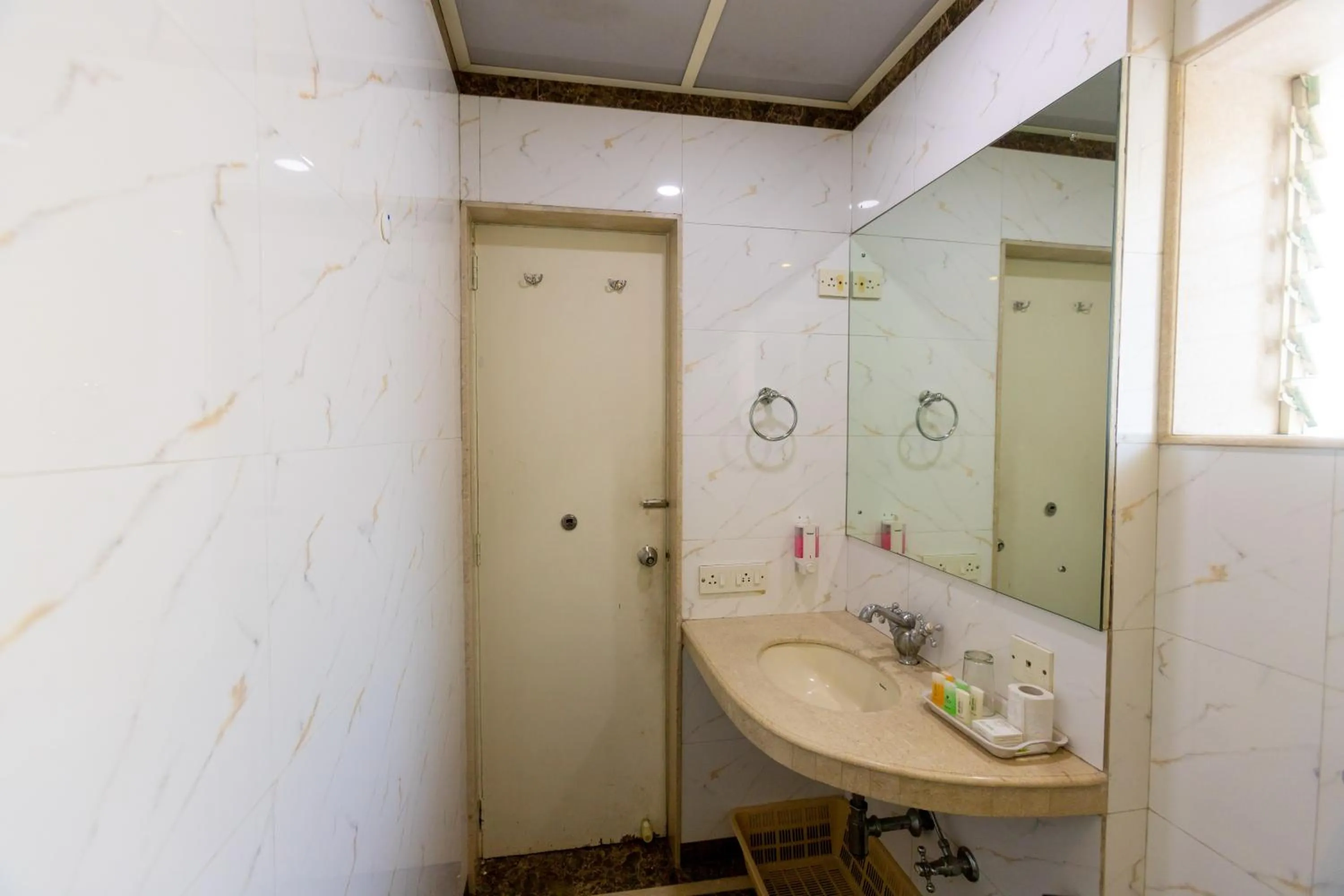 Bathroom in Garden Hotel