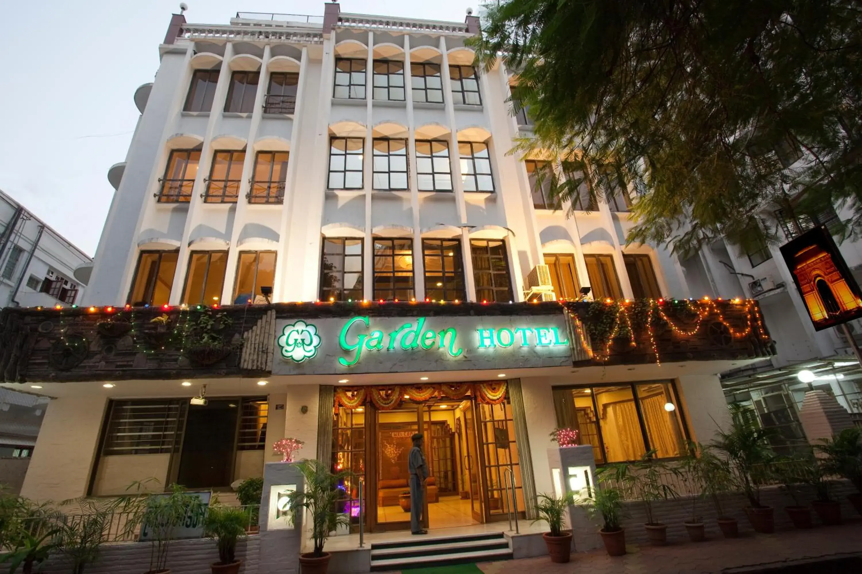 Facade/entrance in Garden Hotel Facade/entrance in Garden Hotel