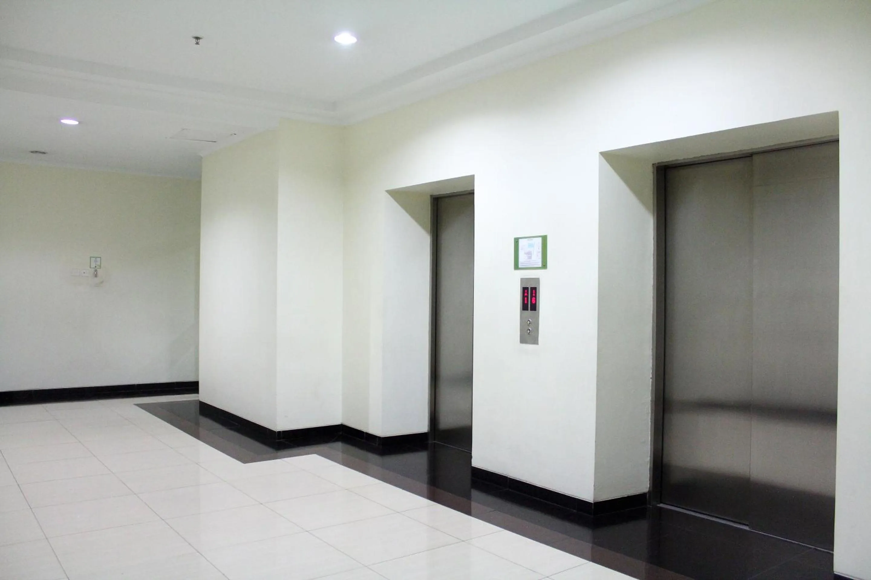 Area and facilities in OYO 266 Margonda Residence 5